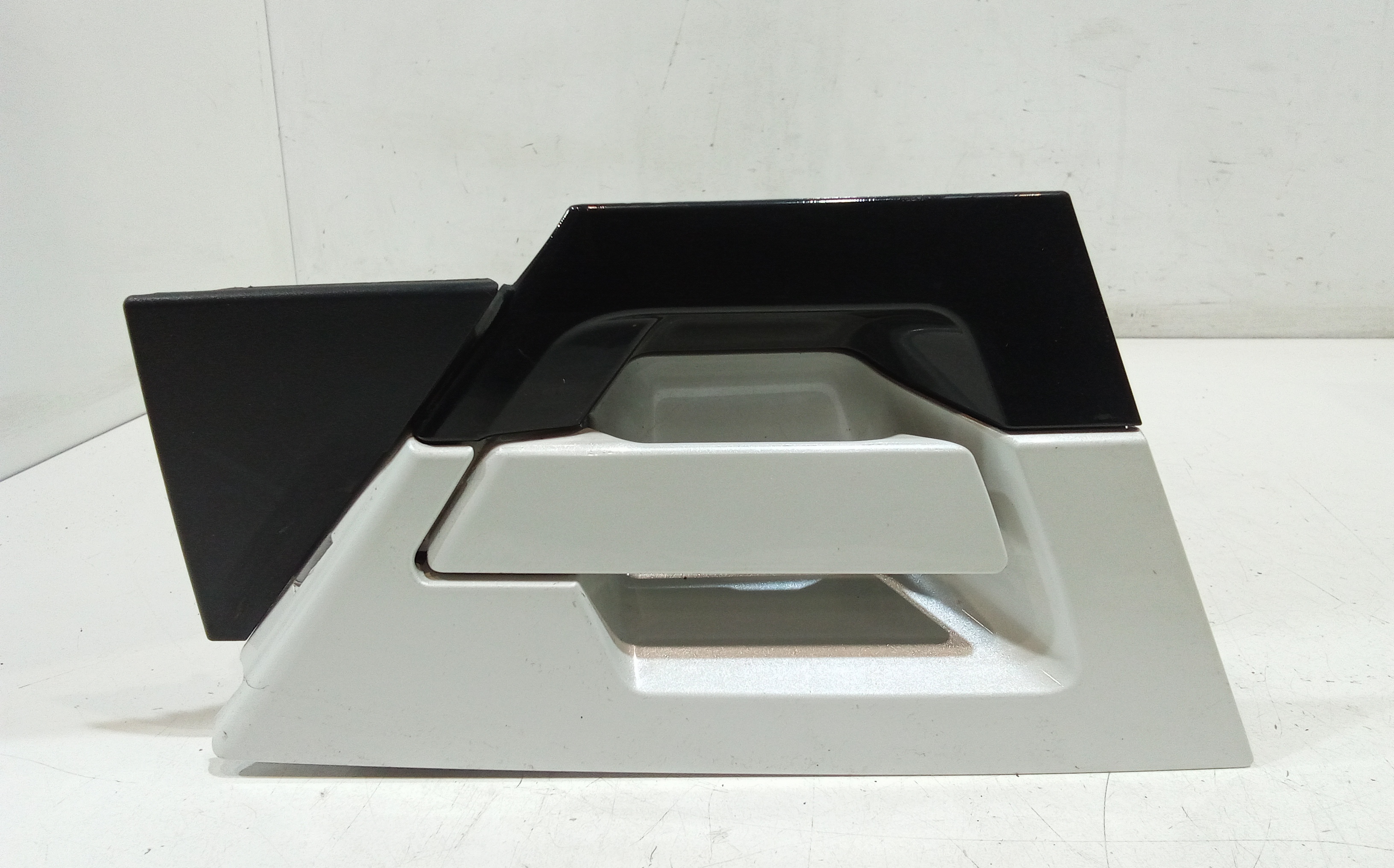 Maniglia Porta Post. Sinistro 69240F4010A0 Usato