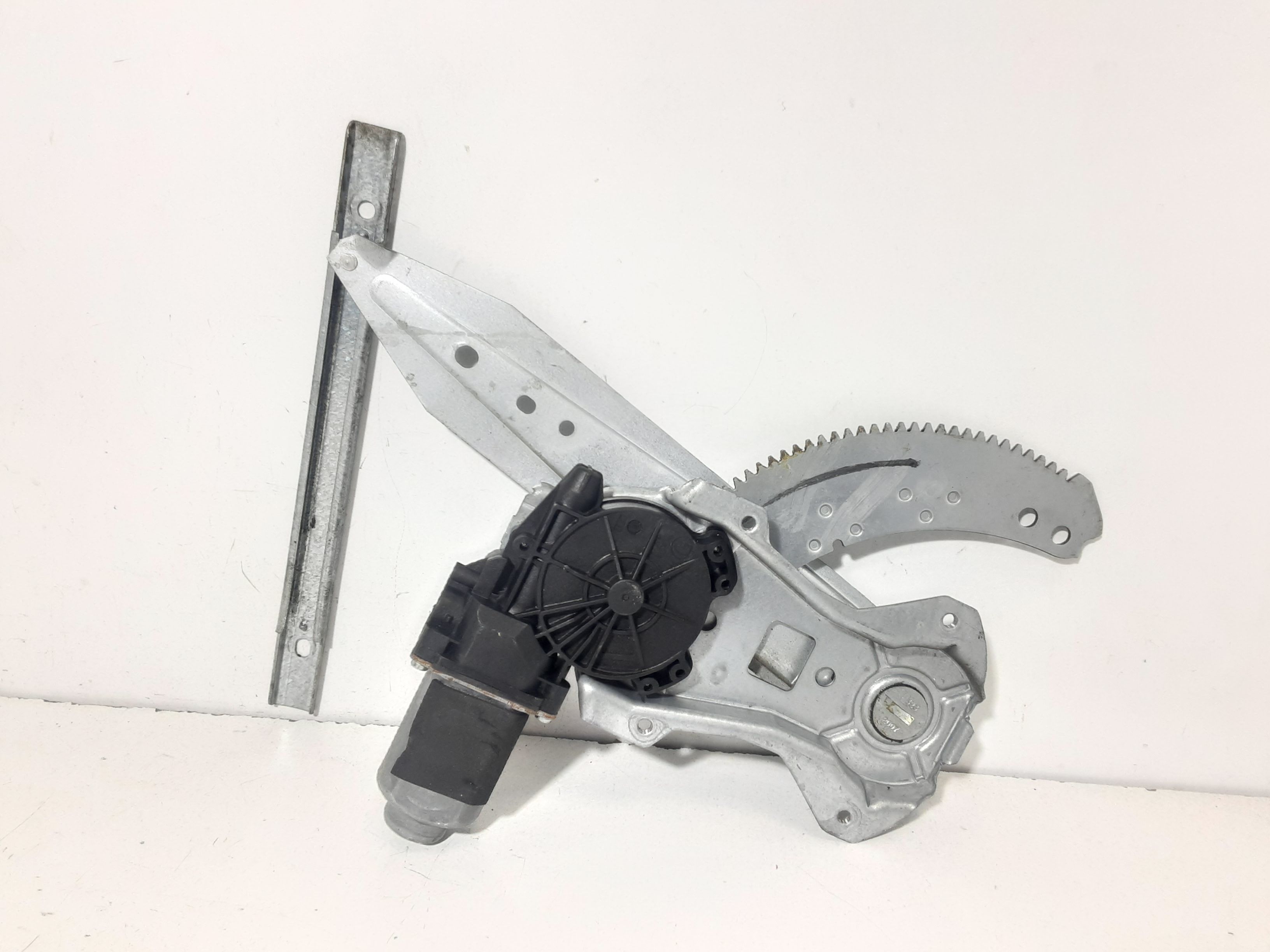 Alzacristallo Porta Post. Destro 827209U110 Usato