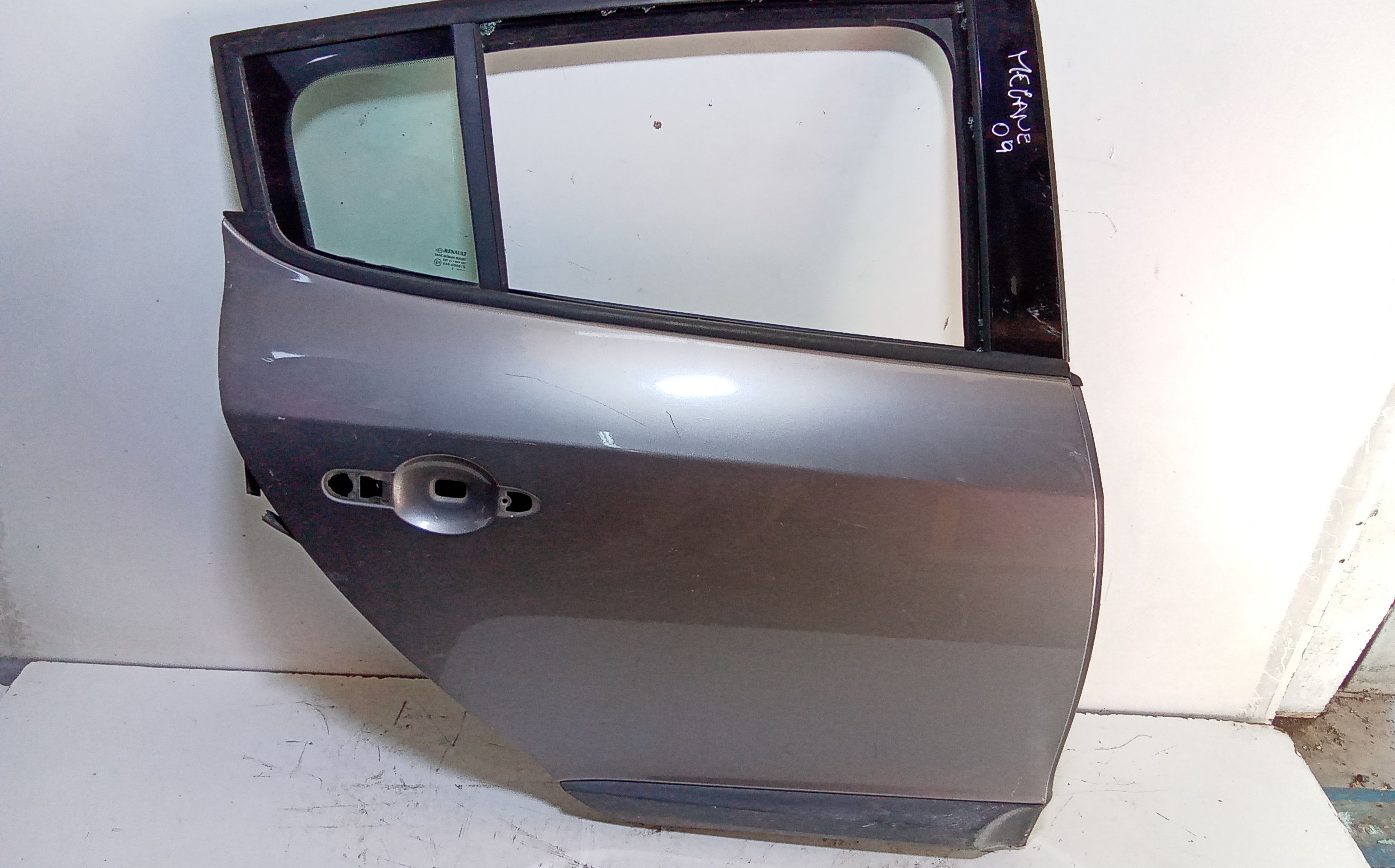 Porta Post. Destro 821006386R Usato