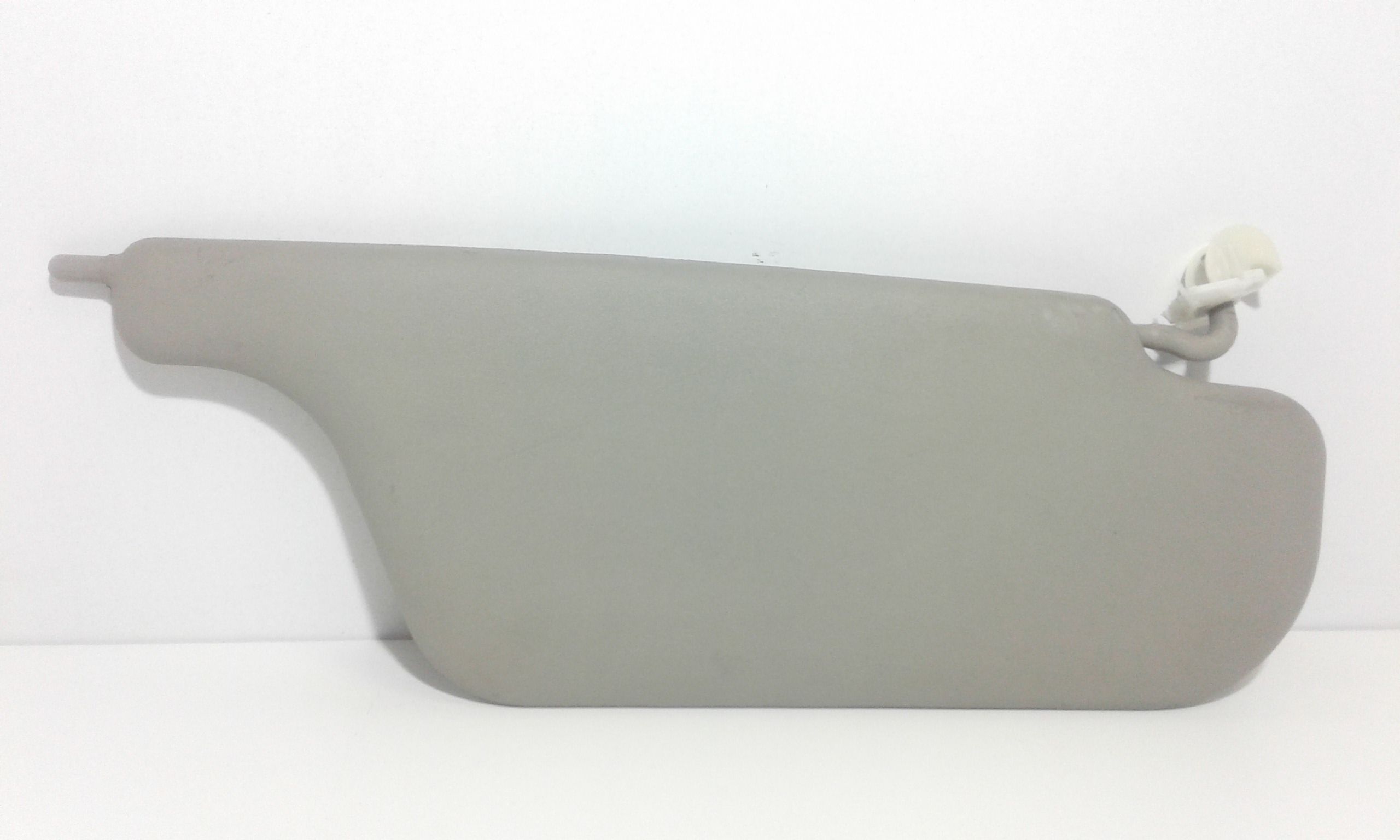 Aletta Parasole Parabrezza Sinistro 8200294234 Usato