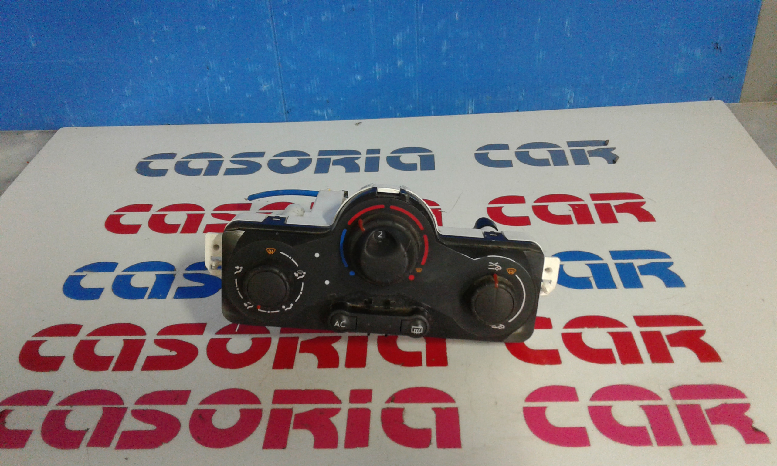 Blocco Comando Climatizzazione 7701070473 Usato