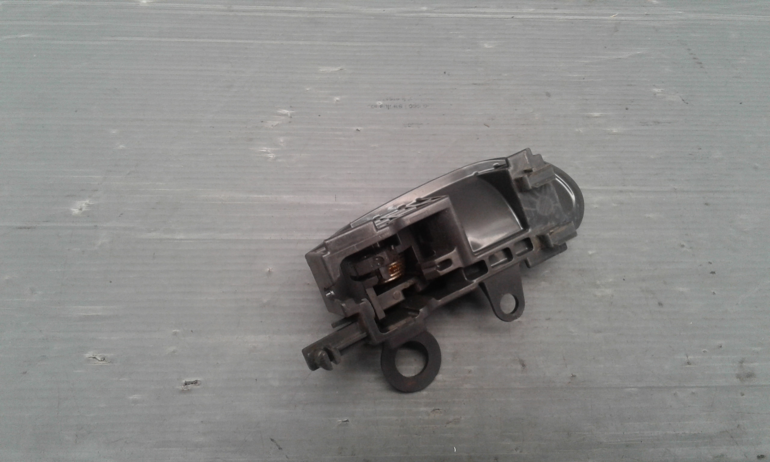 Maniglia Int. Apertura Porta Post. Sinistro 6920652010B0 Usato