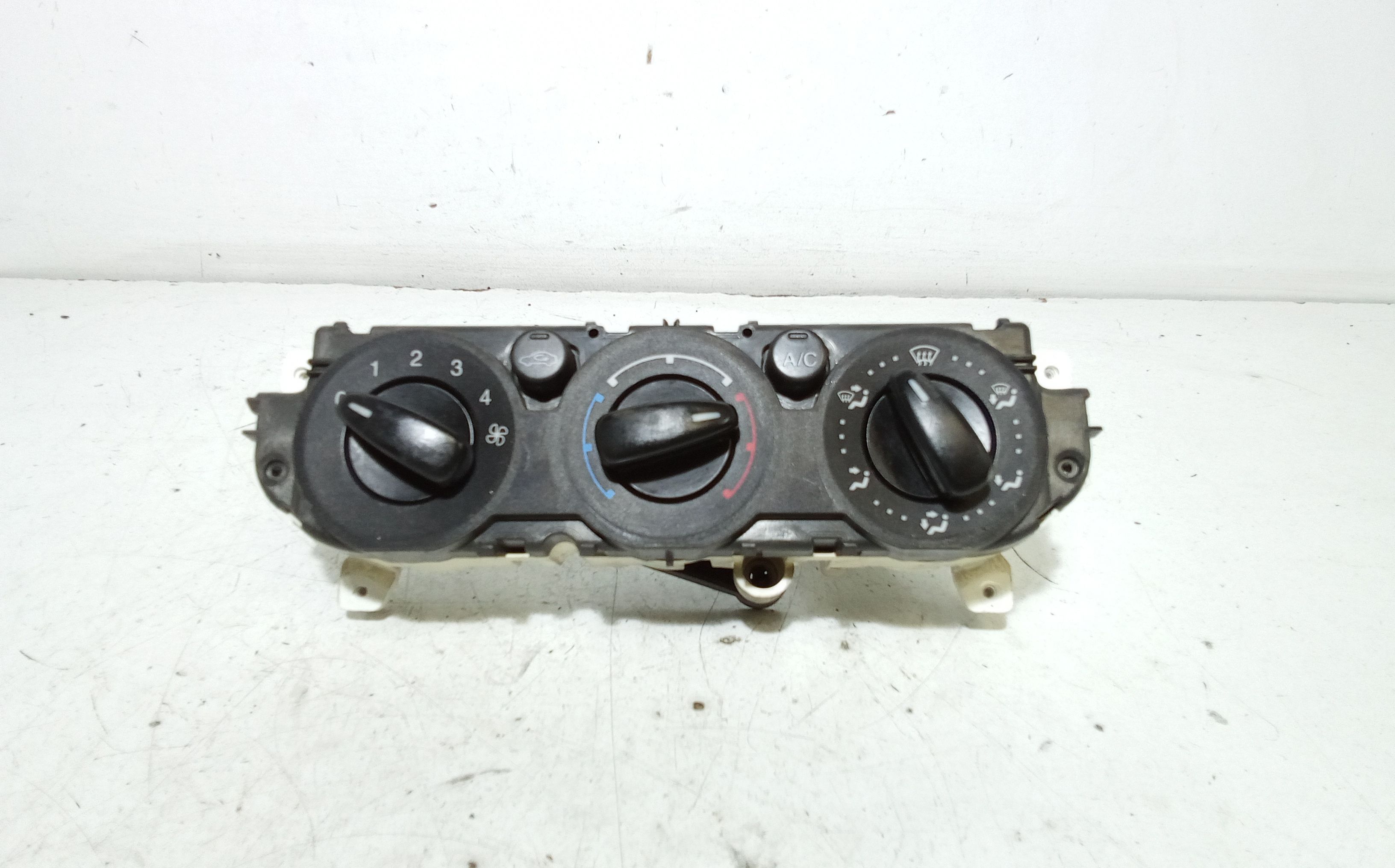 Blocco Comando Climatizzazione 1553765 Usato