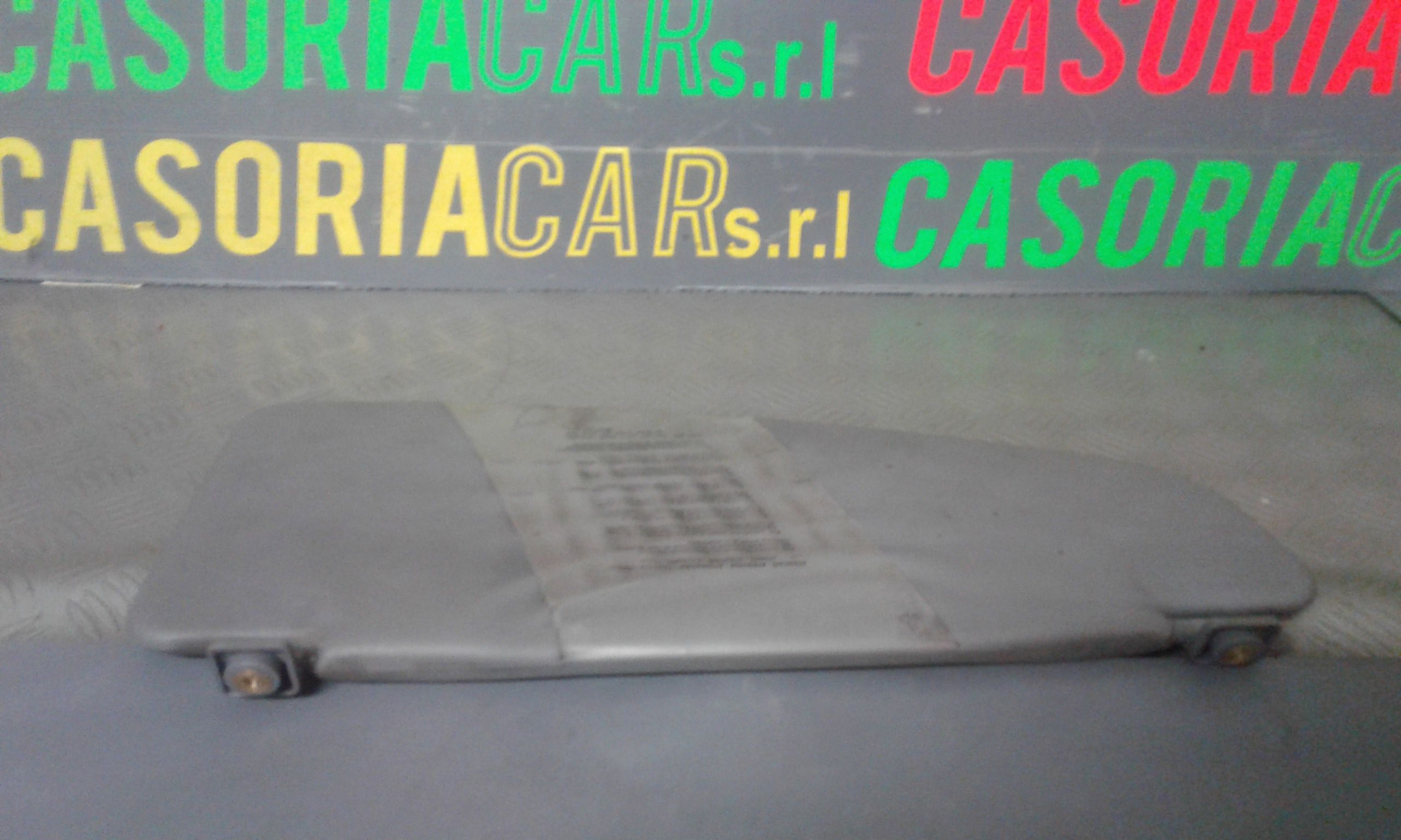 Aletta Parasole Parabrezza Sinistro 735294018 Usato