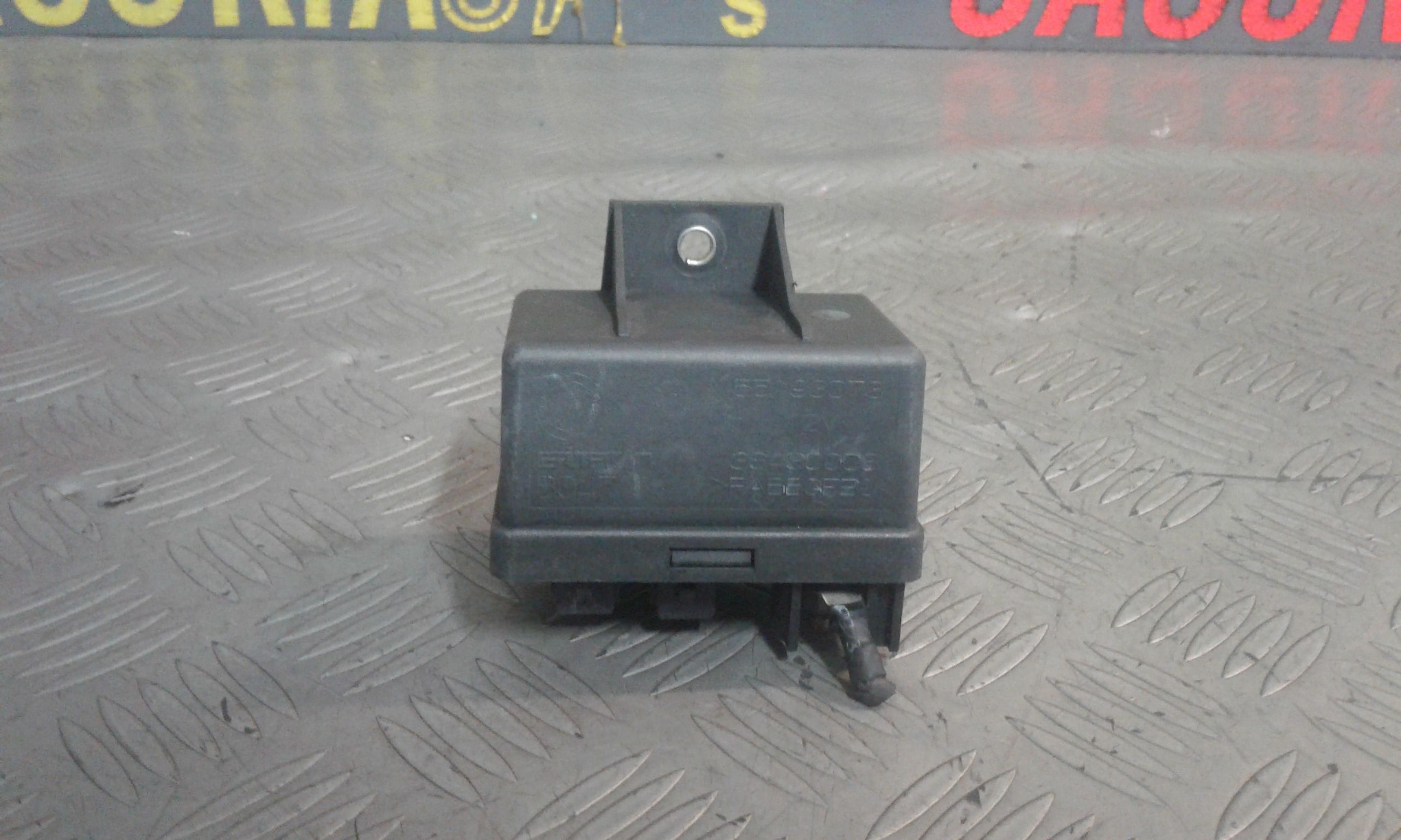 Relè Preriscaldamento Candelette Usato