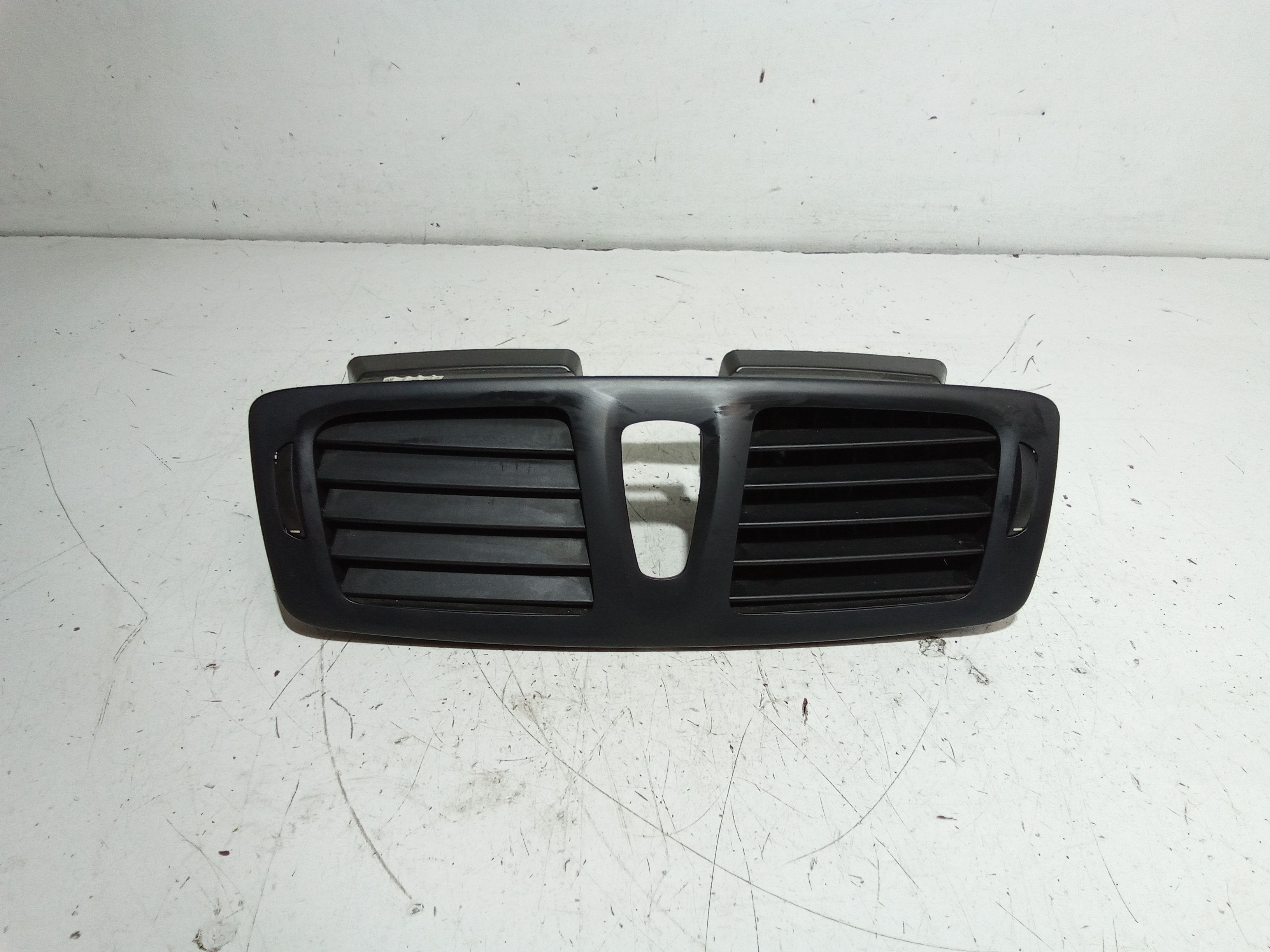 Condotto Aria Bocchette Centr. Sup. Cruscotto 687800001R Usato