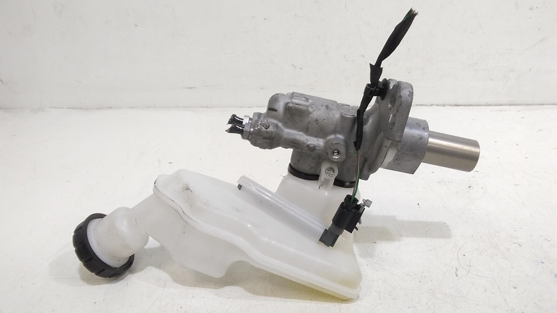 Pompa Comando Freni A1774305400 Usato