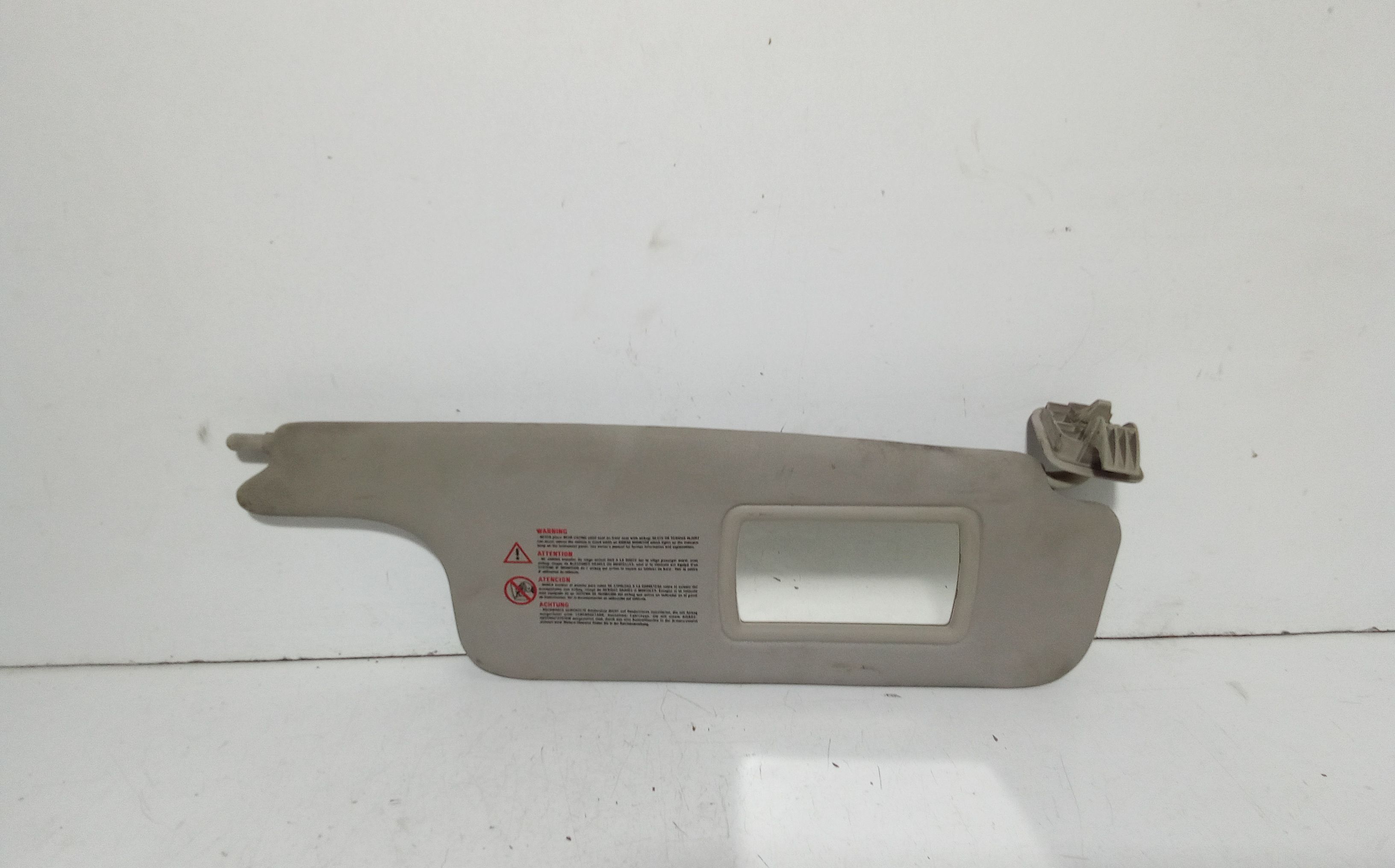 Aletta Parasole Parabrezza Destro 8200246819 Usato