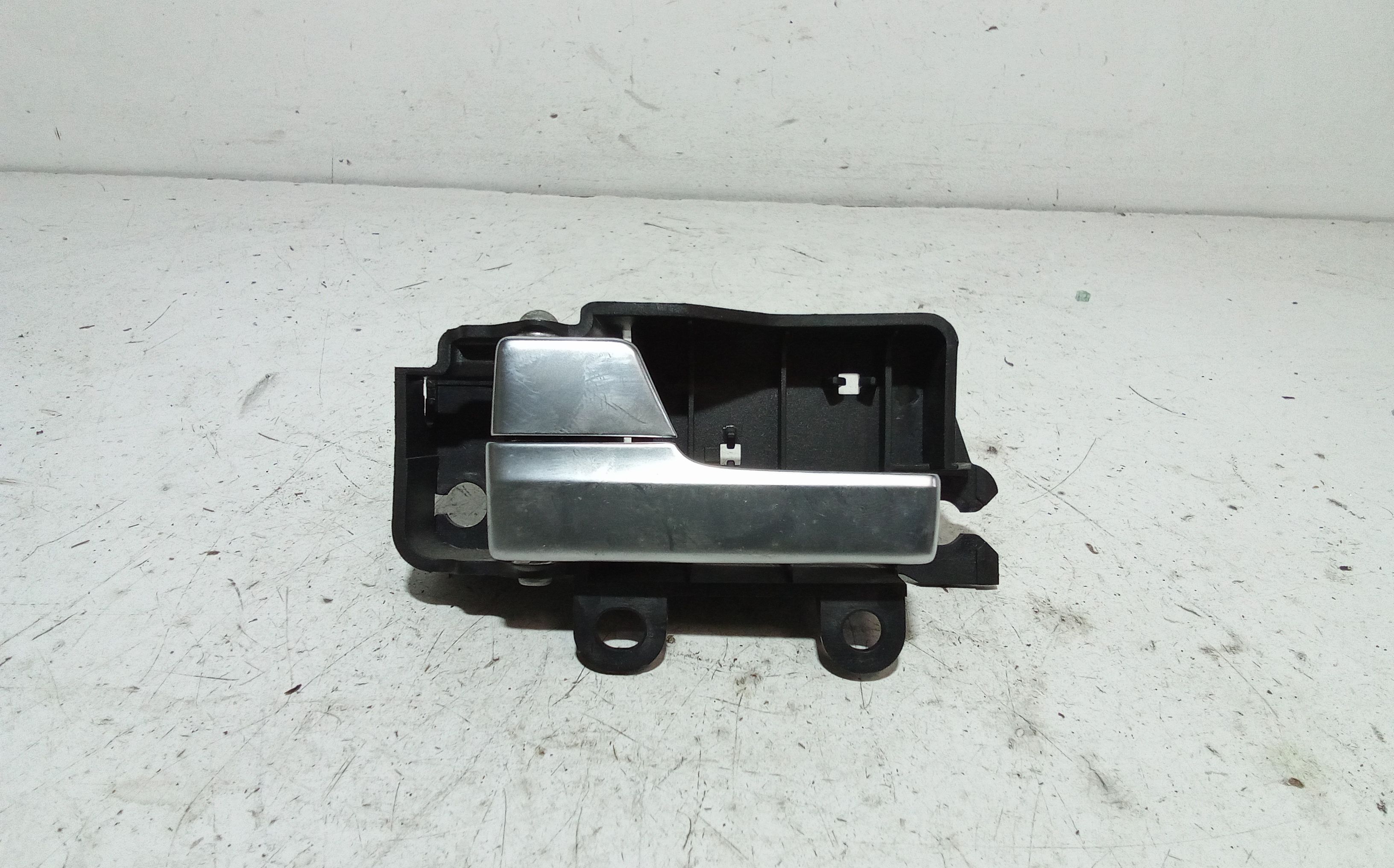 Maniglia Int. Apertura Porta Ant. Sinistro 1470113 Usato