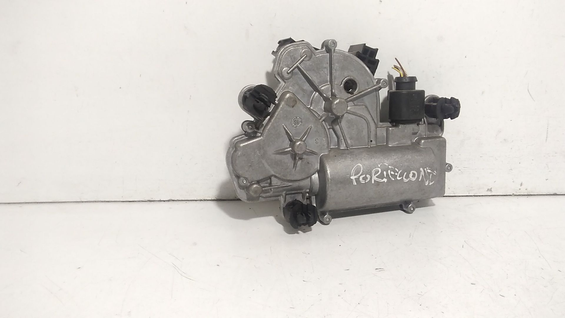 Motorino Chiusura C.zta Portello Post. 3V5827887B Usato