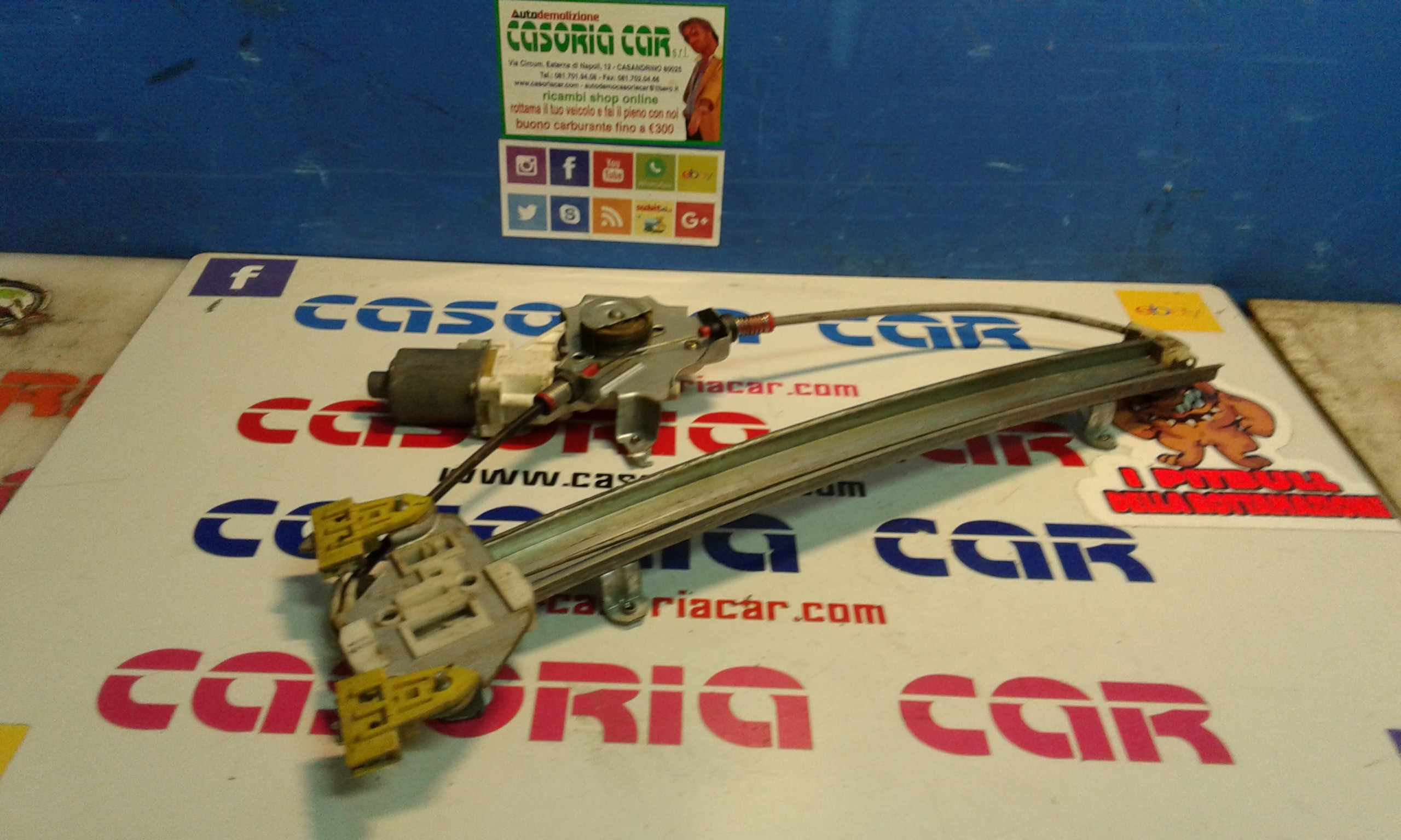 Alzacristallo Porta Ant. Destro Usato