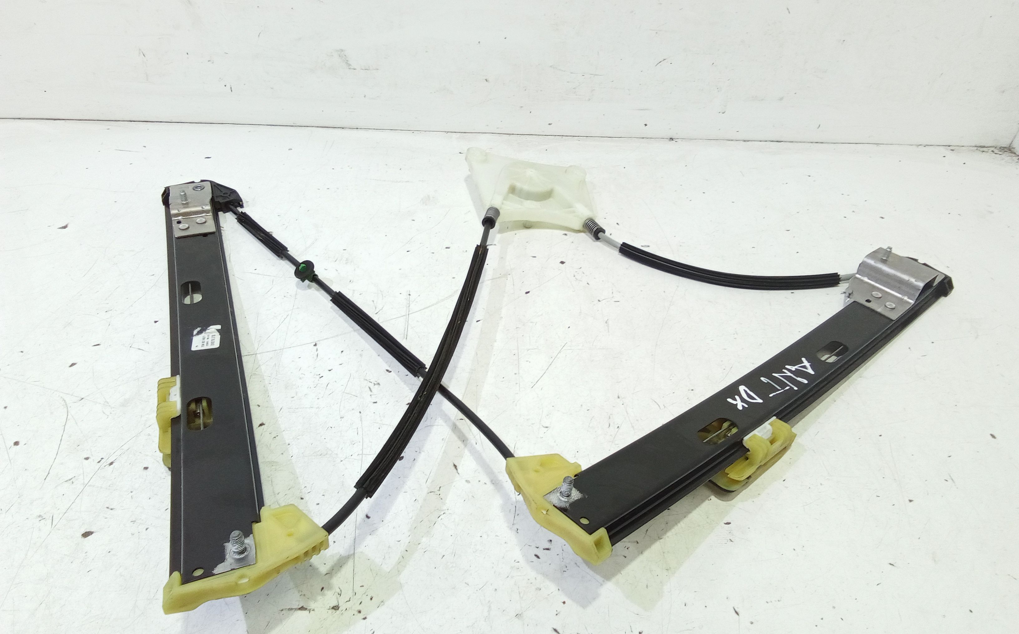 Alzacristallo Porta Ant. Destro Usato