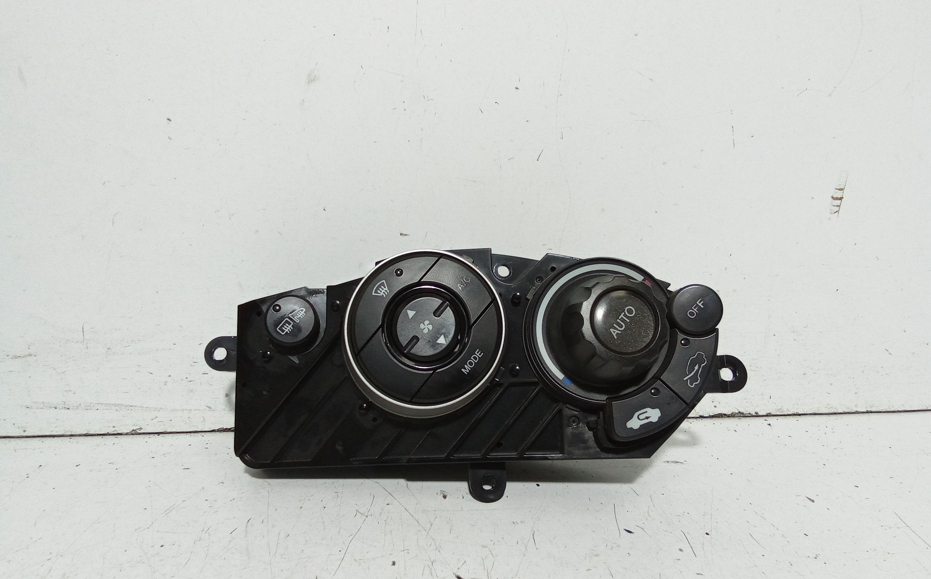 Blocco Comando Climatizzazione 79600SMGG03ZB Usato