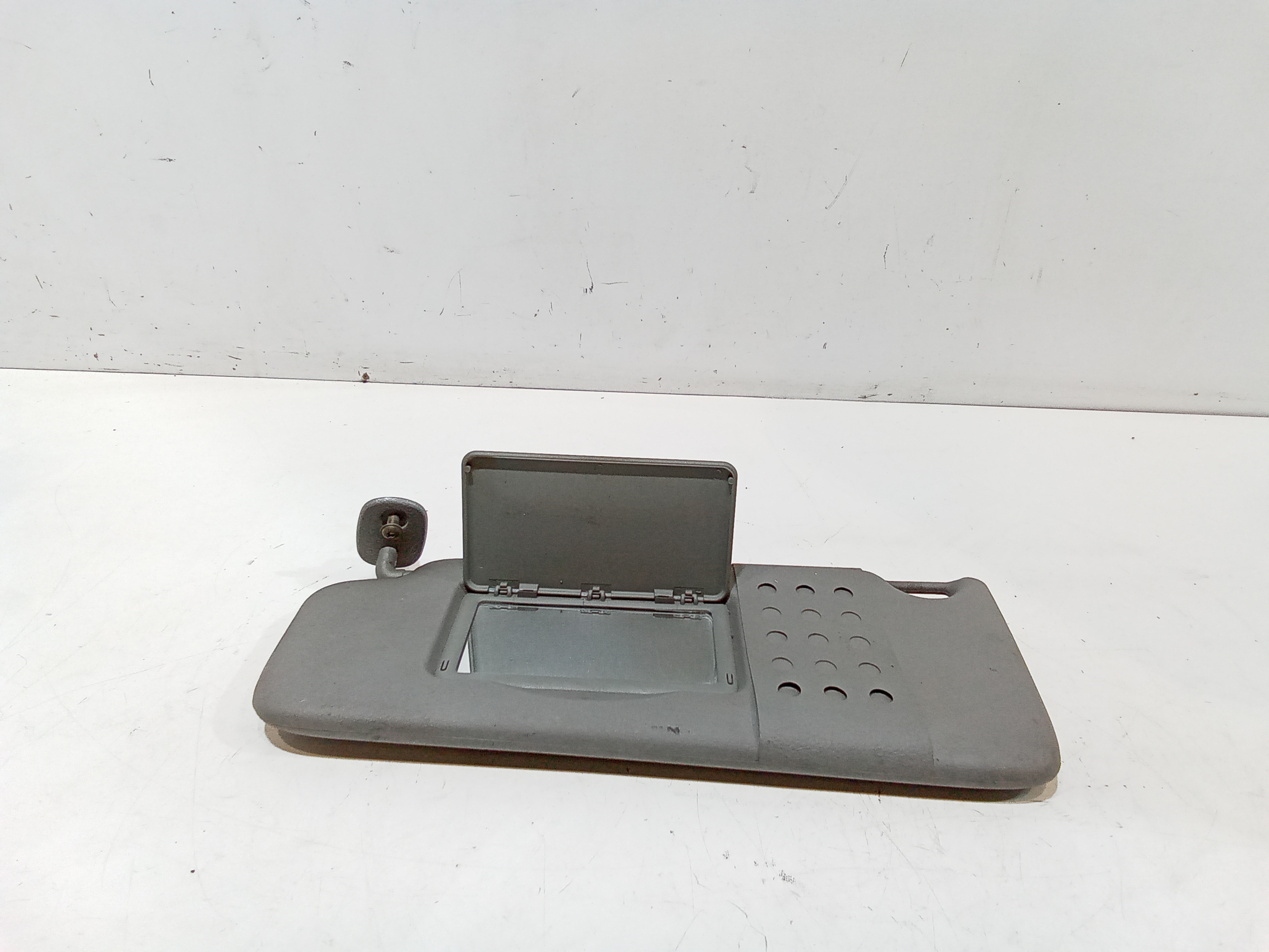 Aletta Parasole Parabrezza Sinistro 8200249085 Usato