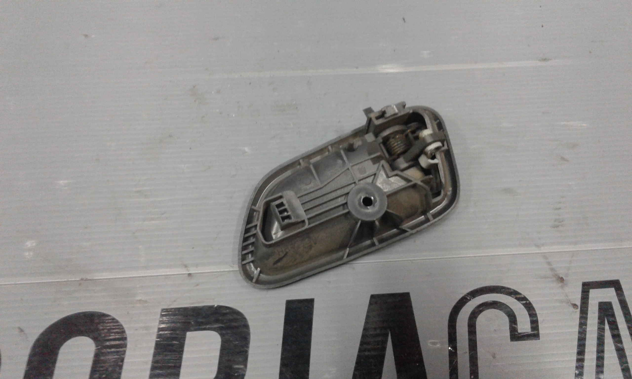 Maniglia Int. Apertura Porta Post. Destro 8310175G00T01 Usato