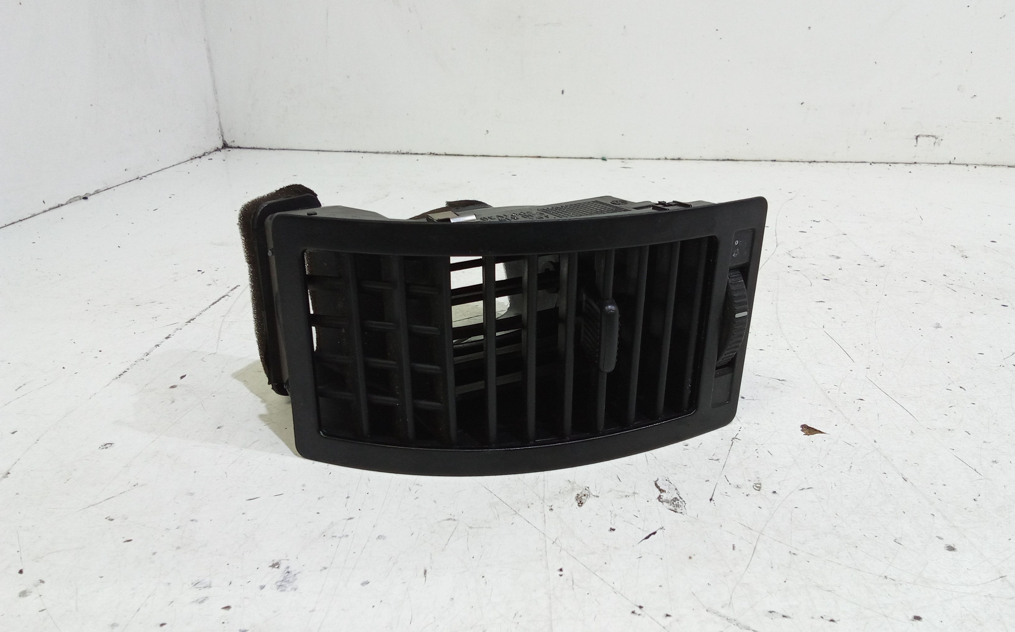 Condotto Aria Bocchette Lat. Cruscotto Destro 6Q1819634B Usato