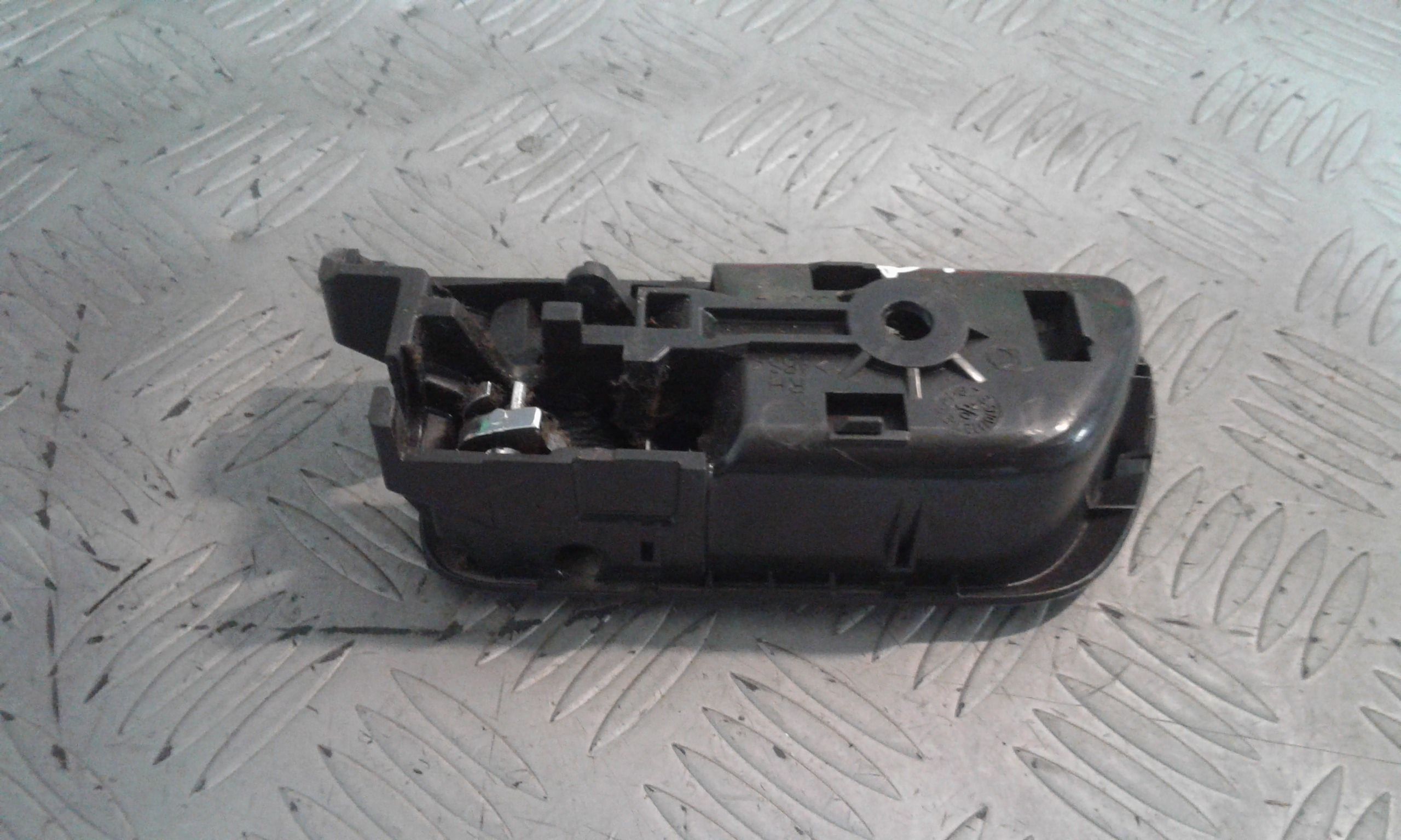 Maniglia Int. Apertura Porta Post. Destro 6920512190B1 Usato