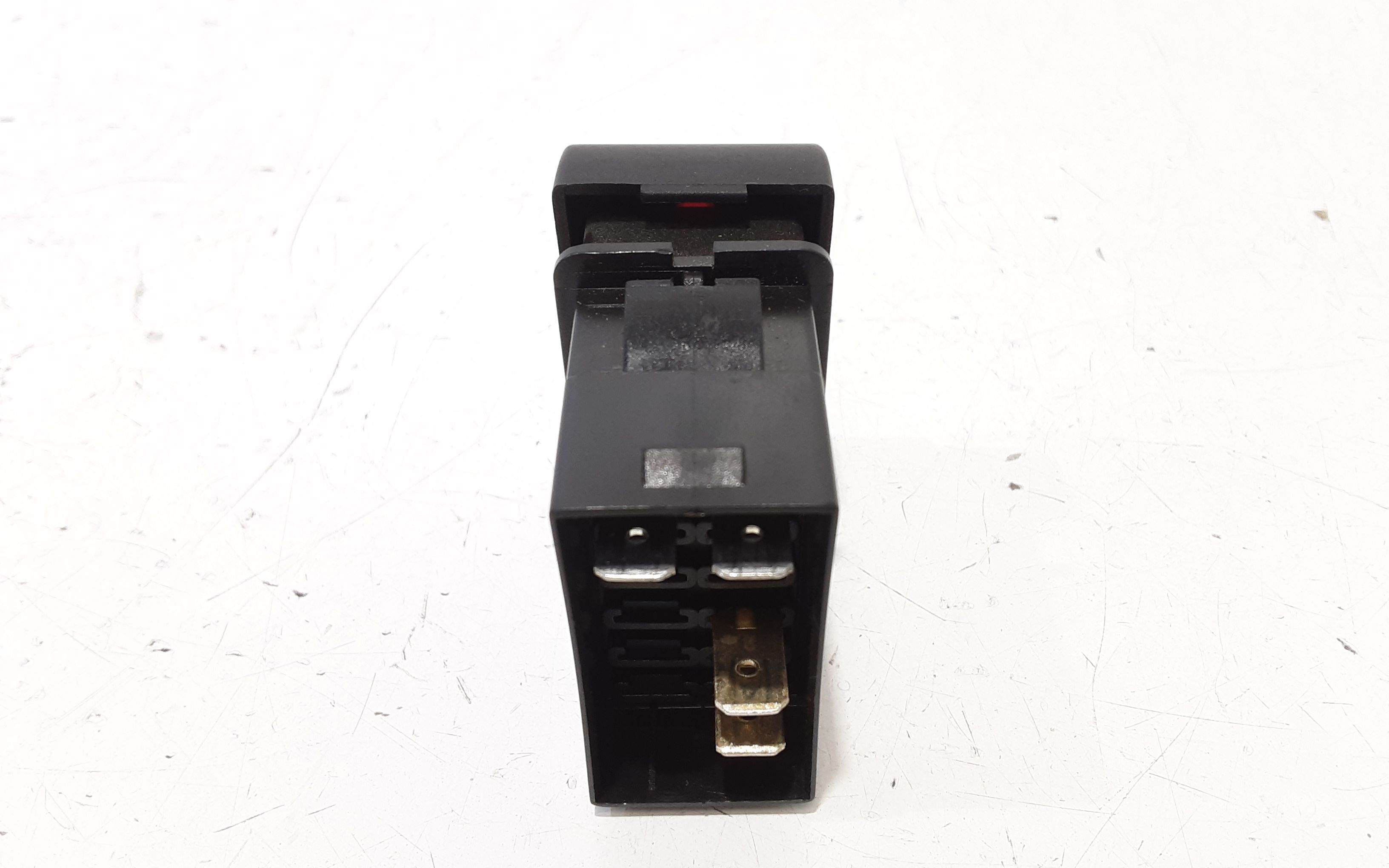 Interruttore Luci Emergenza 504362229 Usato