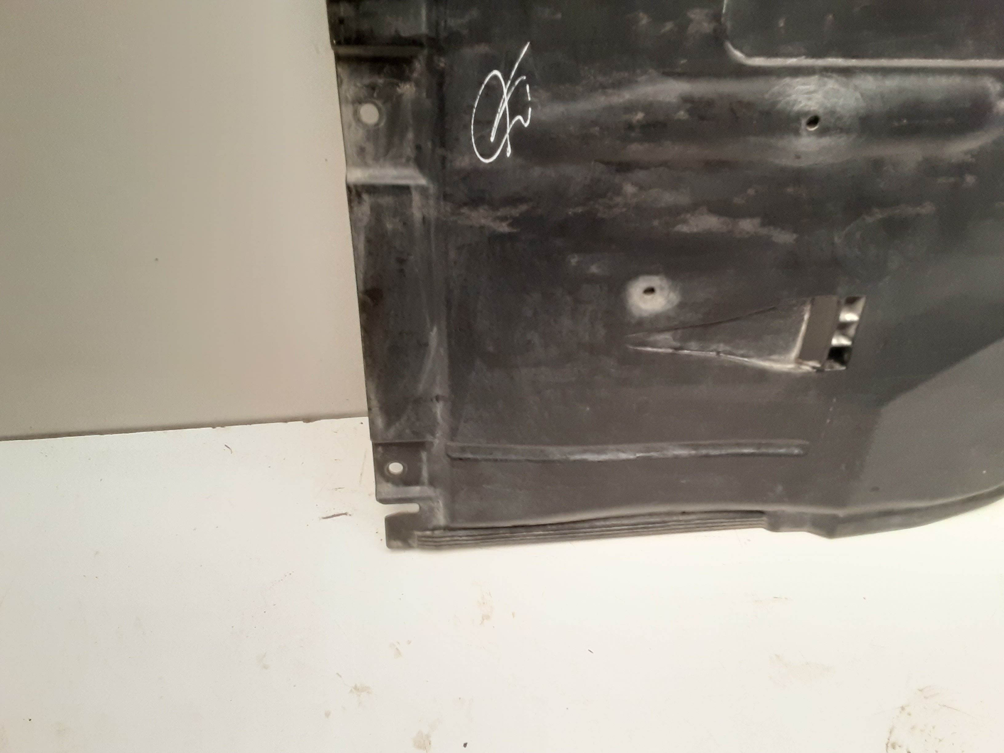 Protezione Inf. Motore A1175200000 Usato