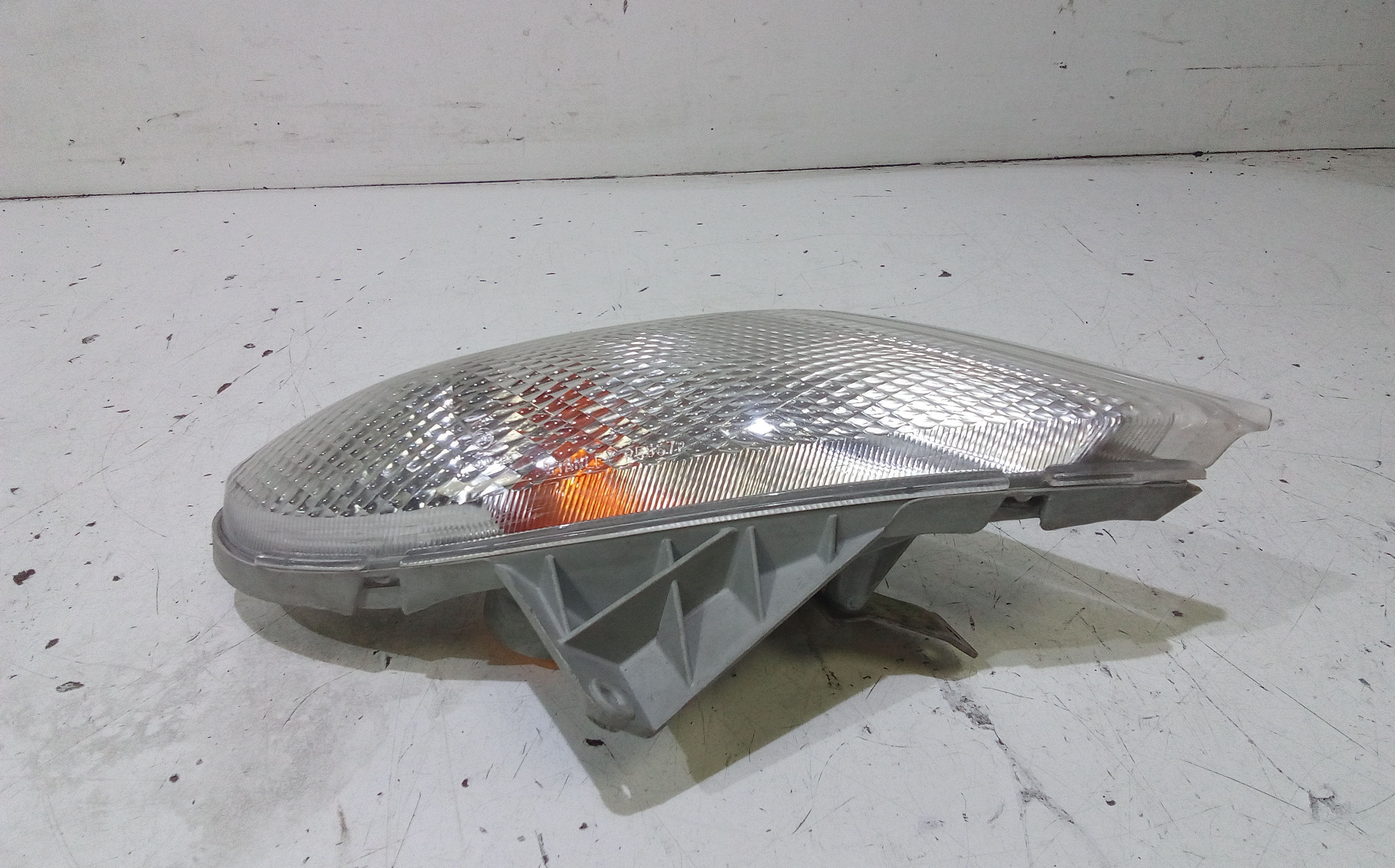 Lampada Direzione Ant. Destro Usato