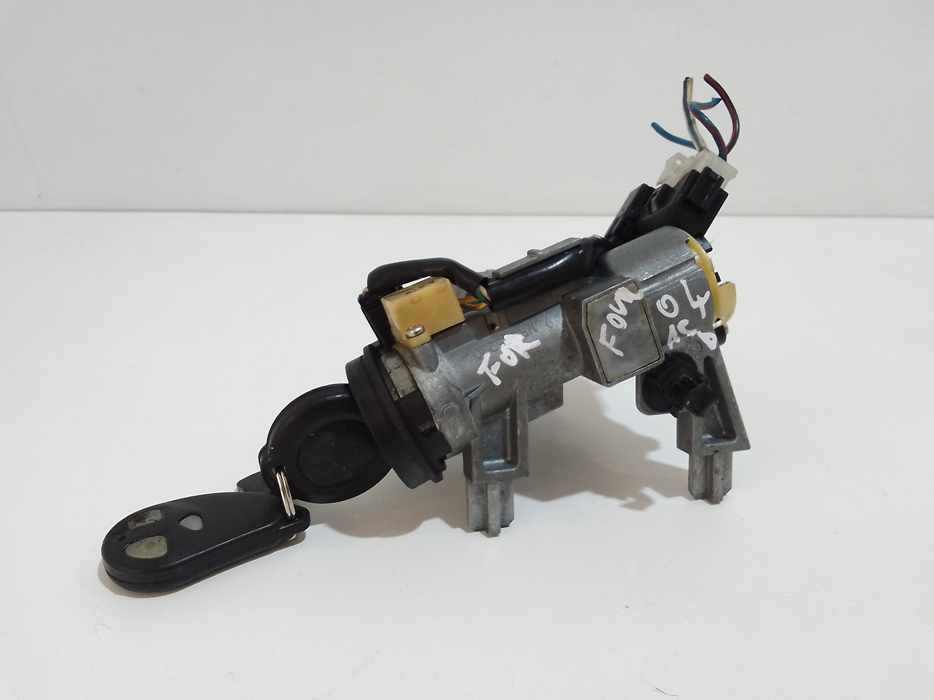 Commutatore Avviamento Con Cilindretti Serrature Usato