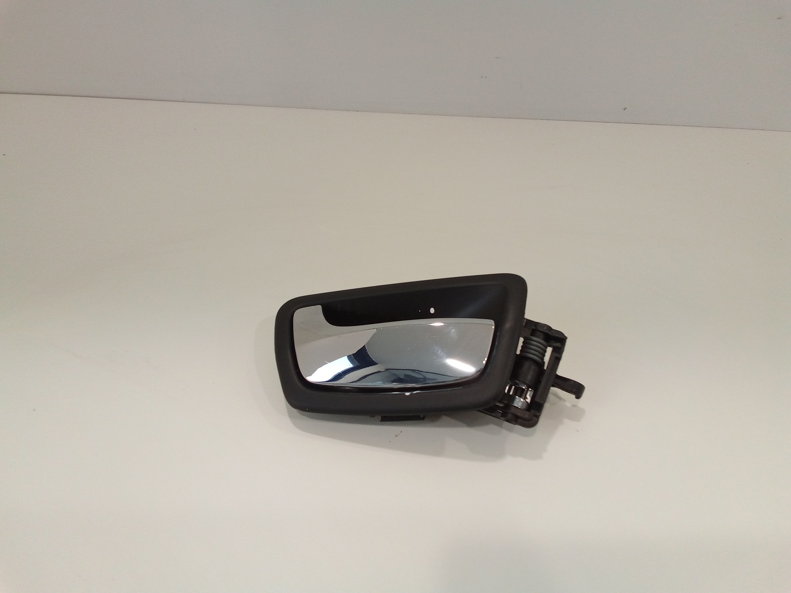 Maniglia Int. Apertura Porta Ant. Destro Usato