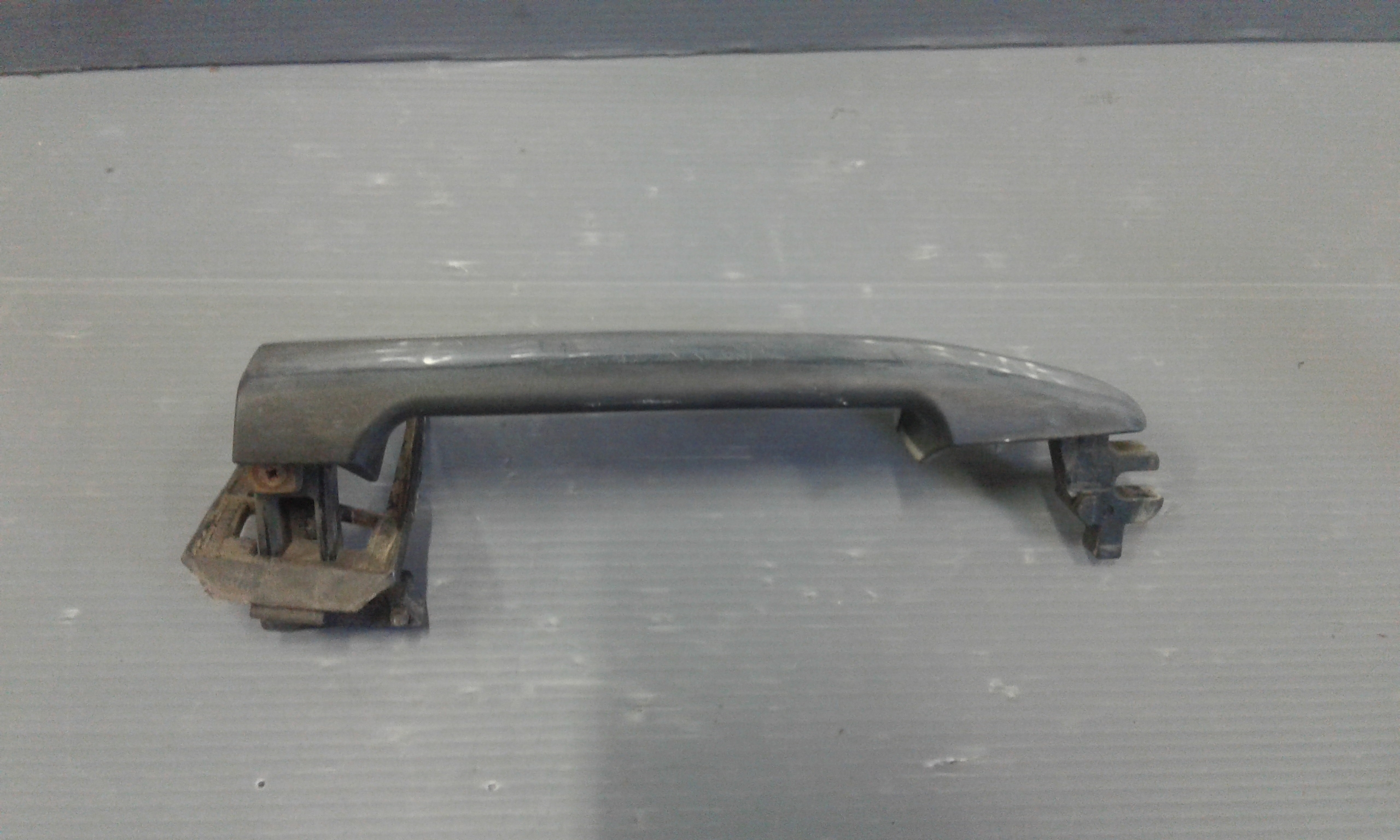 Maniglia Porta Ant. Destro A2107600270 Usato