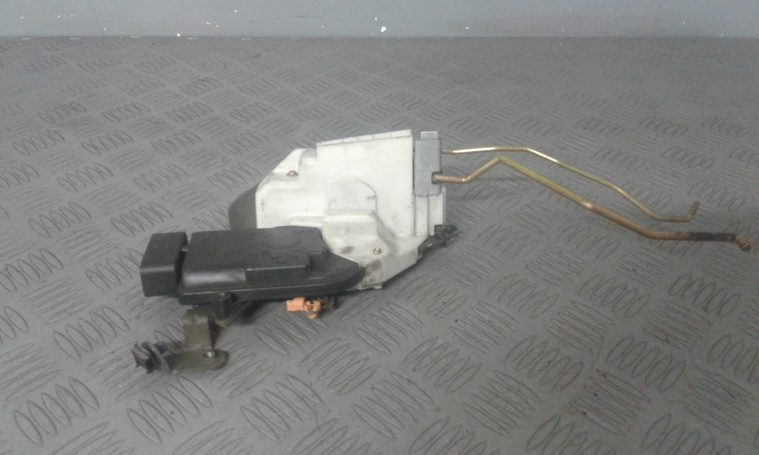 Serratura Porta Ant. Destro Usato