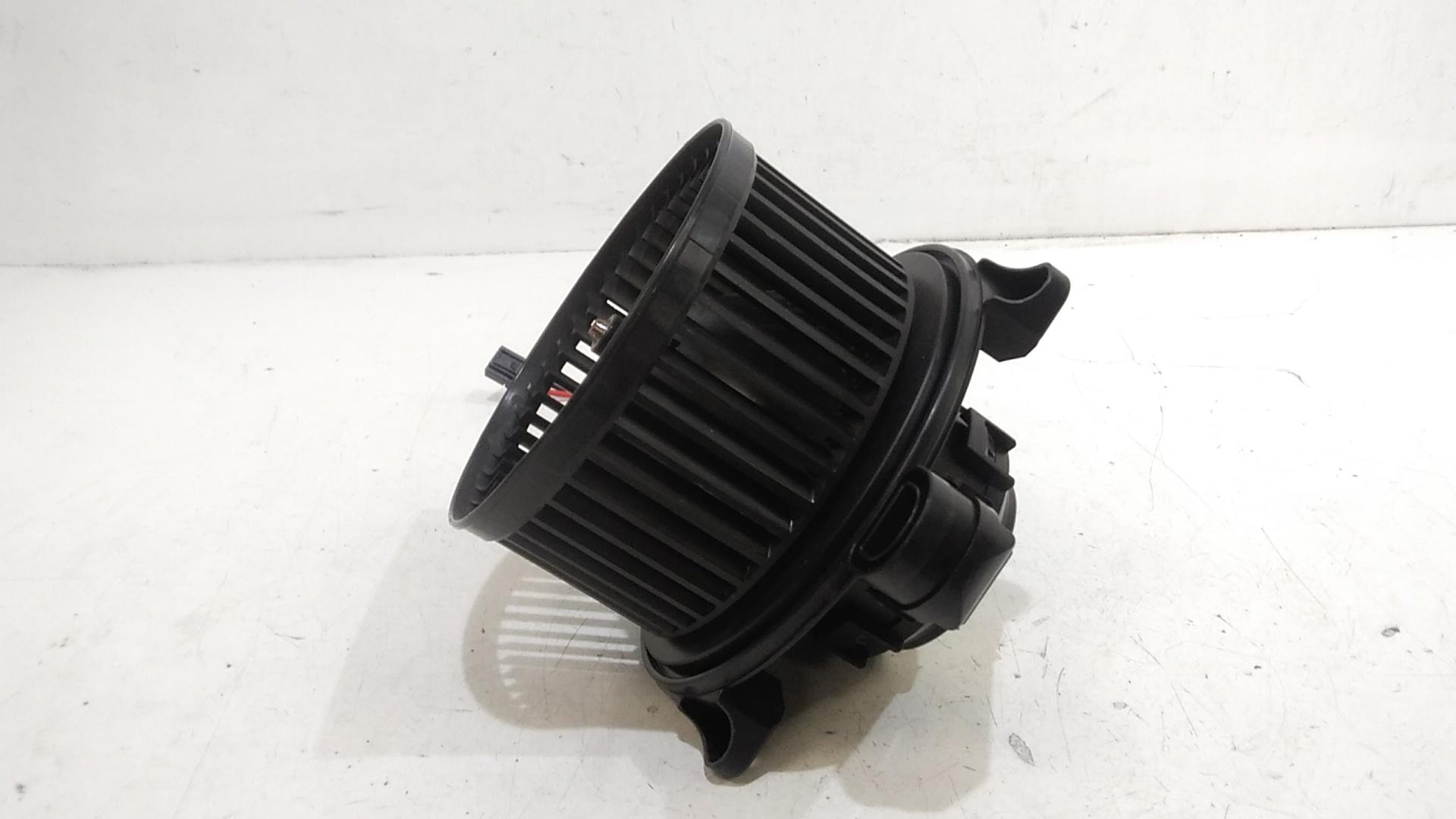 Motorino Ventilazione Abitacolo A2478308400 Usato