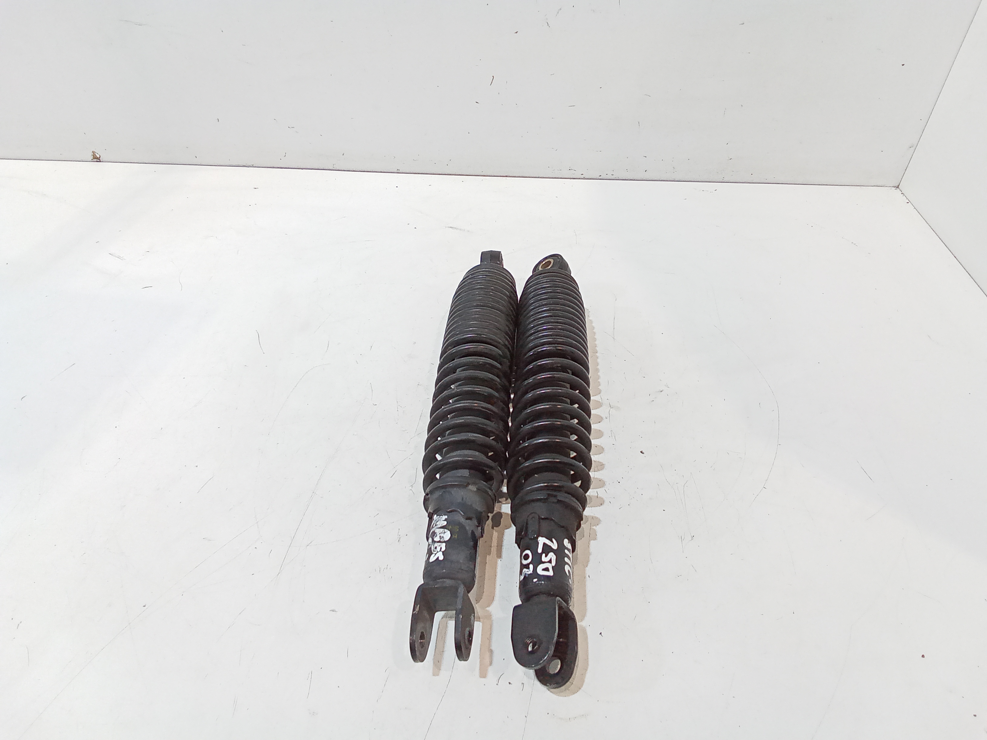 Ammortizzatore Ant. Destro + Ammortizzatore Ant. Sinistro Usato