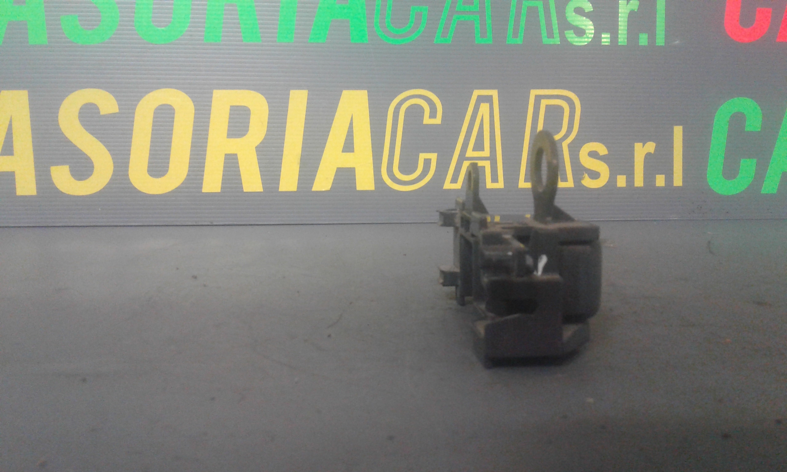 Maniglia Int. Apertura Porta Post. Sinistro 6920652010B0 Usato