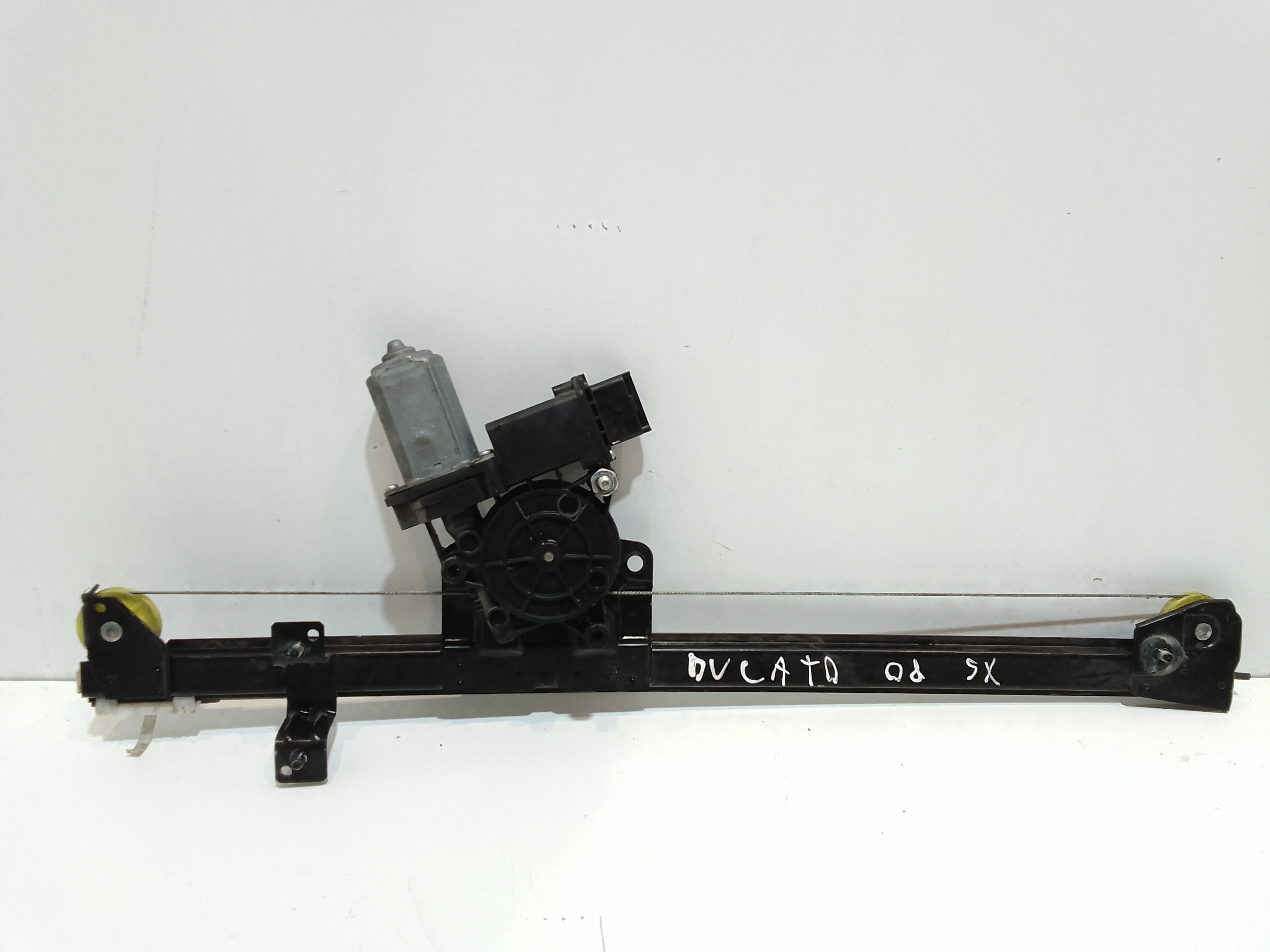 Alzacristallo Porta Ant. Sinistro Usato