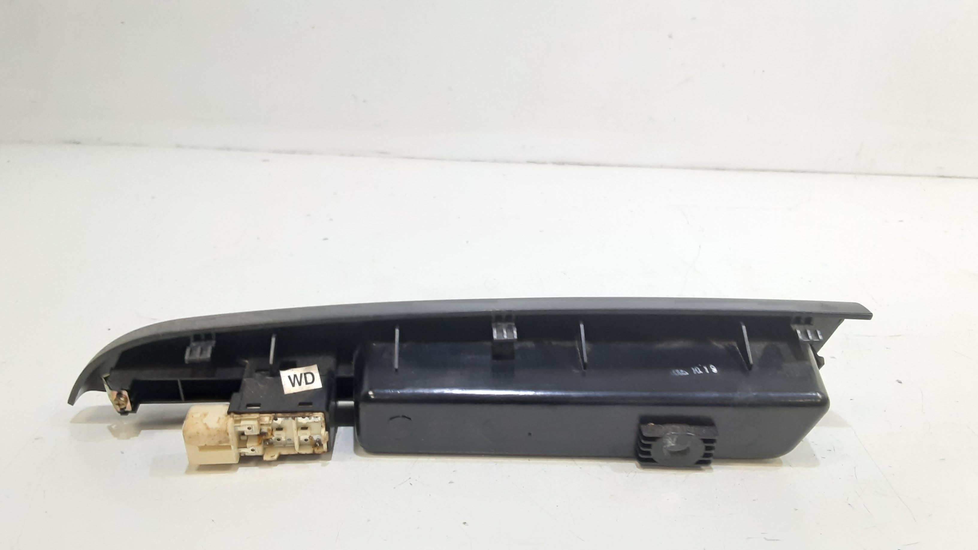 Interruttore Alzacristalli Porta Ant. Destro 96451917 Usato
