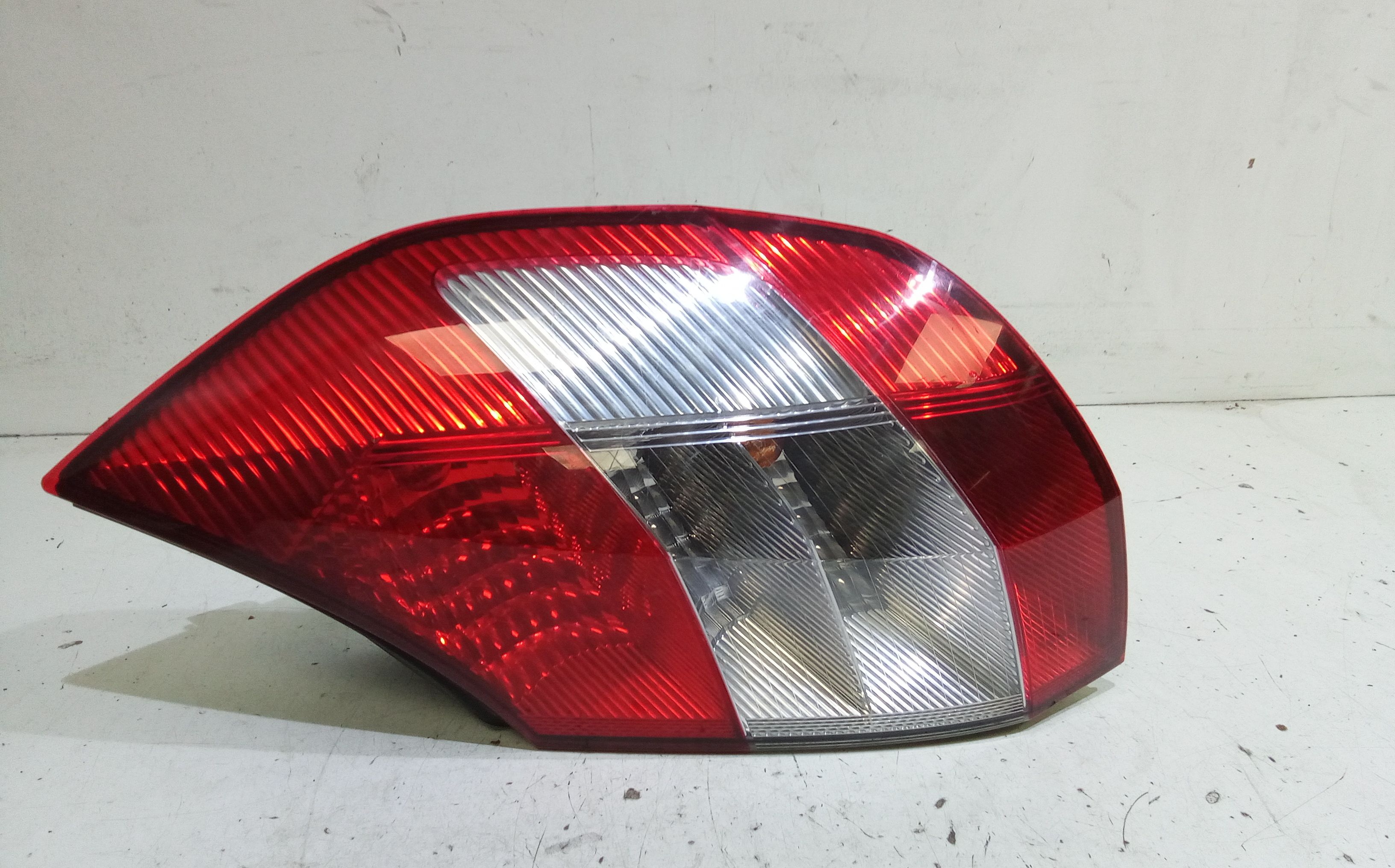 Fanale Post. Destro 8200127702 Usato