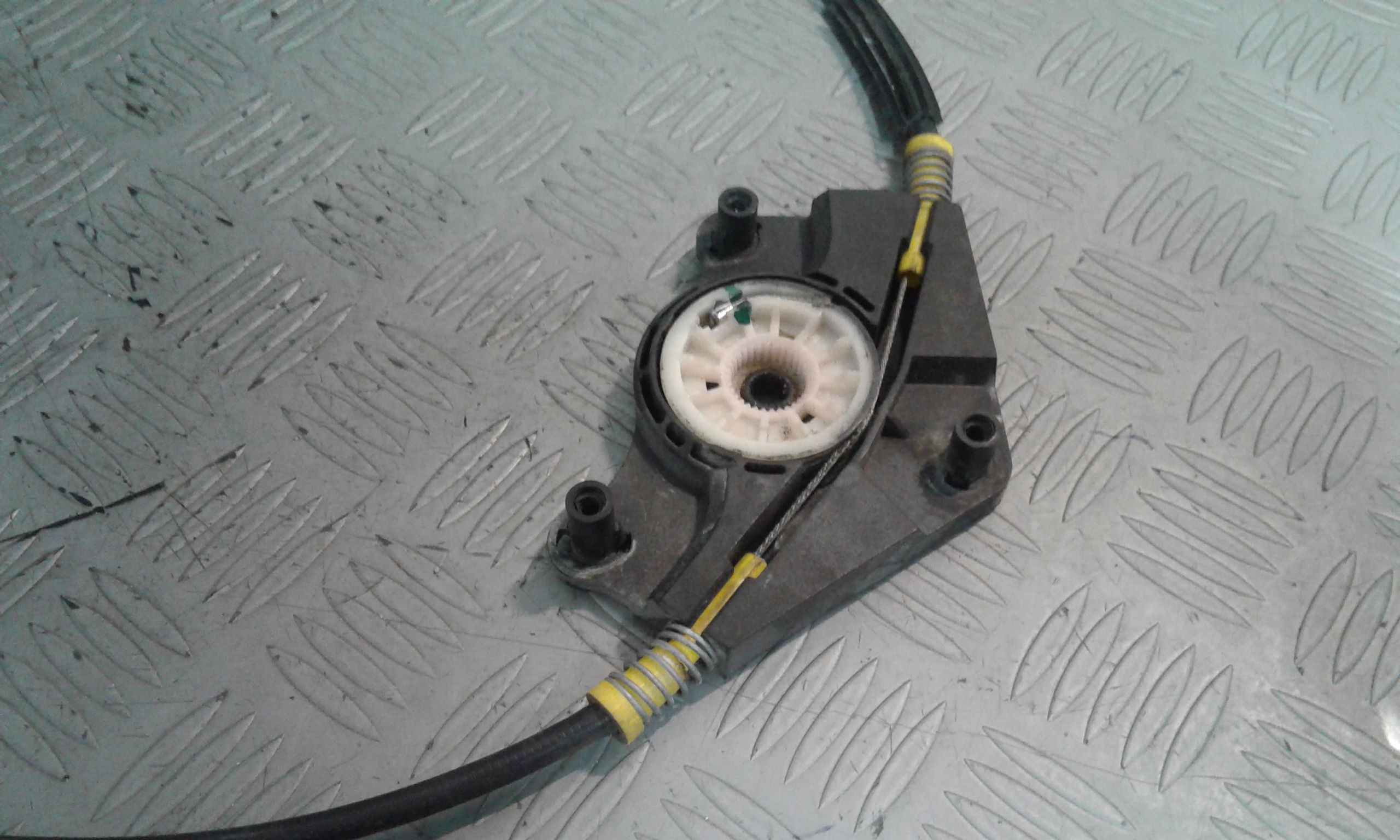 Alzacristallo Porta Ant. Destro Usato