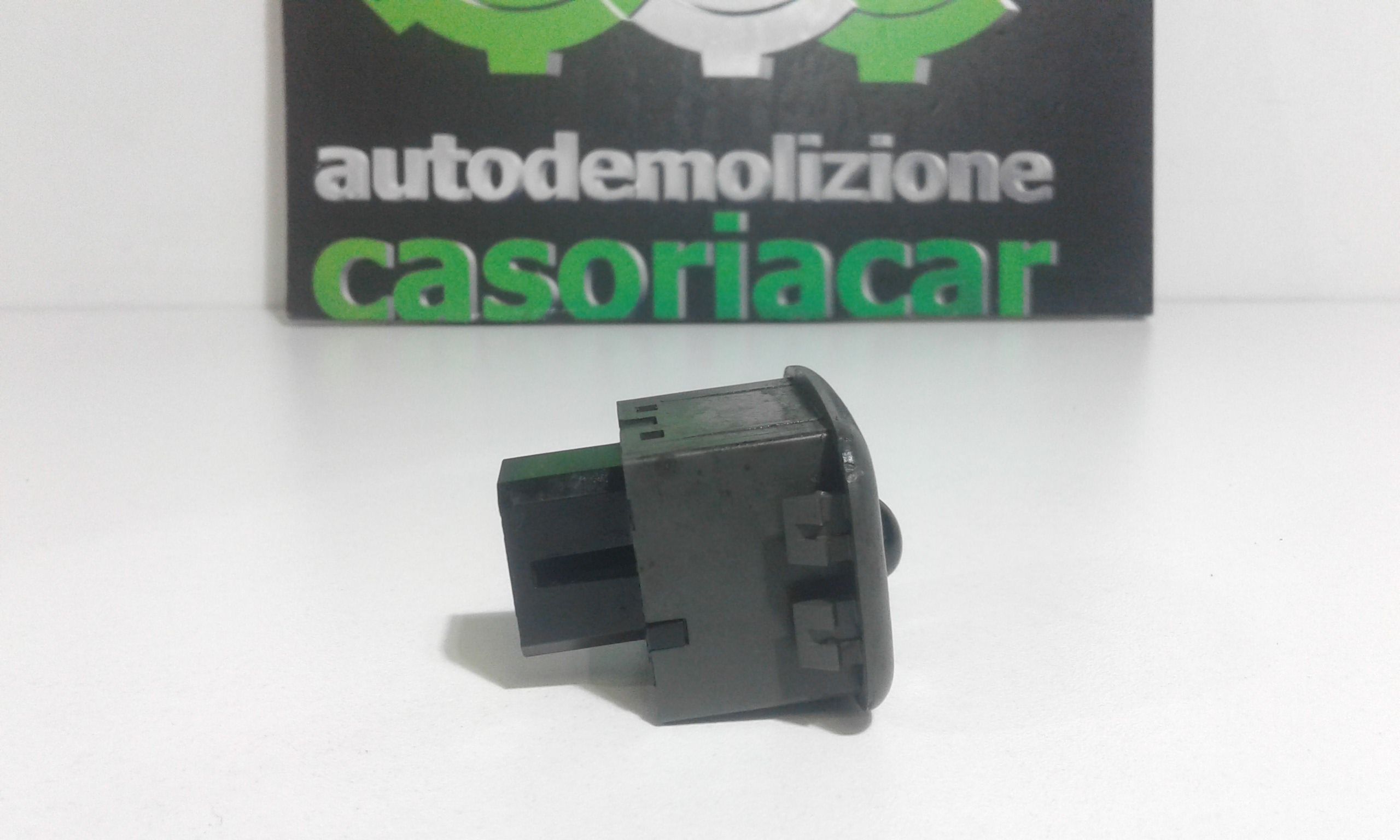 Interruttore Alzacristalli Porta Ant. Destro Usato
