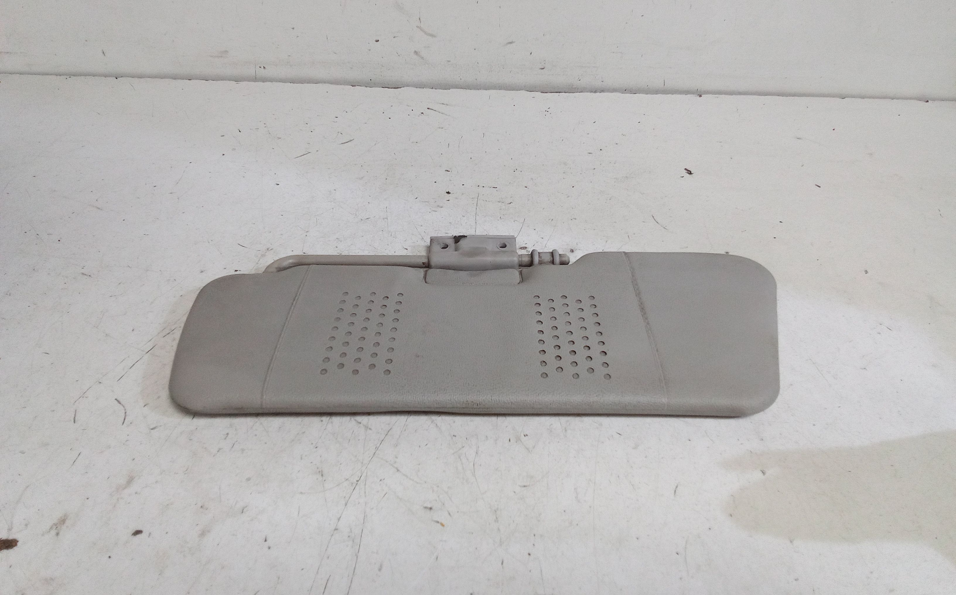 Aletta Parasole Parabrezza Sinistro 735244330 Usato