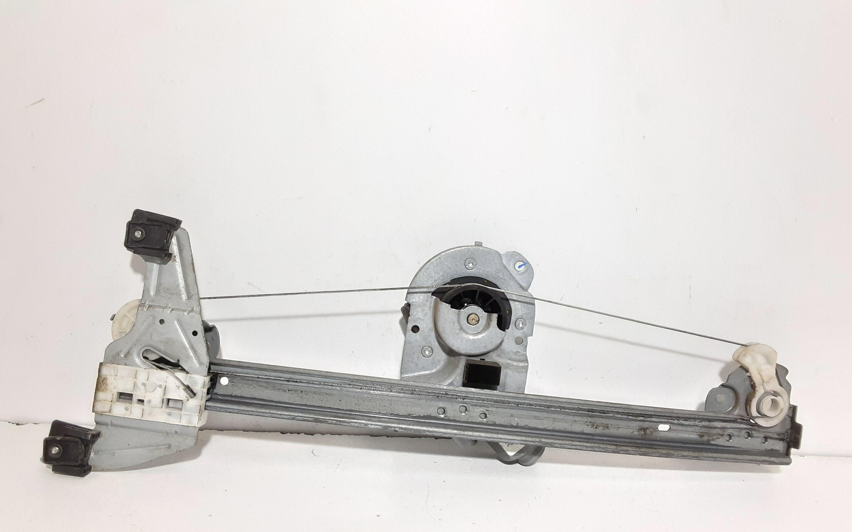 Alzacristallo Porta Ant. Destro 9222V6 Usato