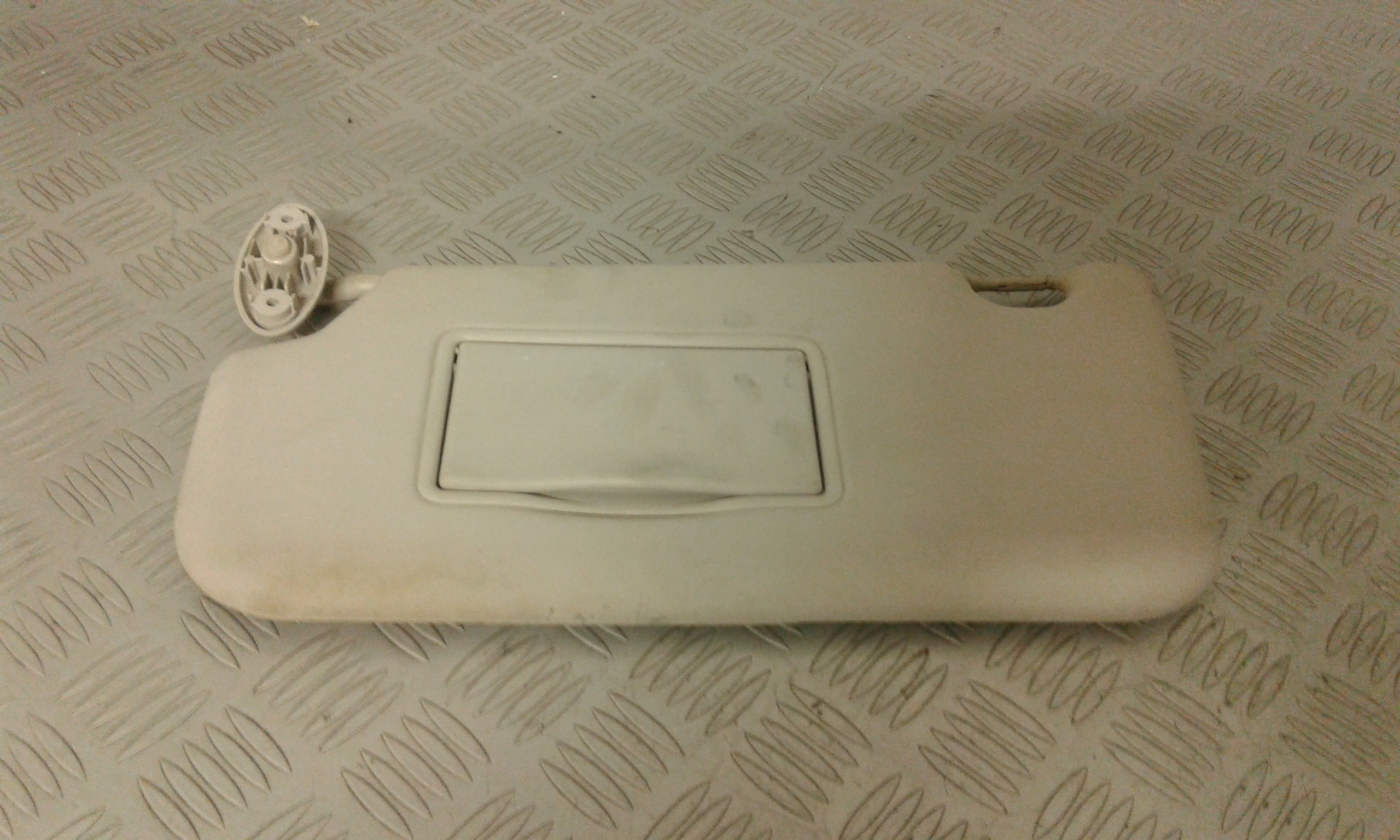 Aletta Parasole Parabrezza Sinistro 1624479 Usato