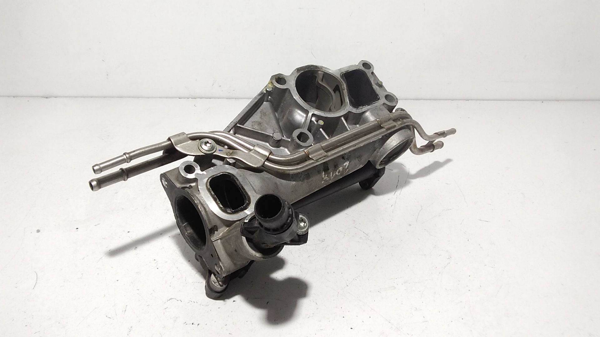 Scatola C/termostato Raffreddamento Motore Usato