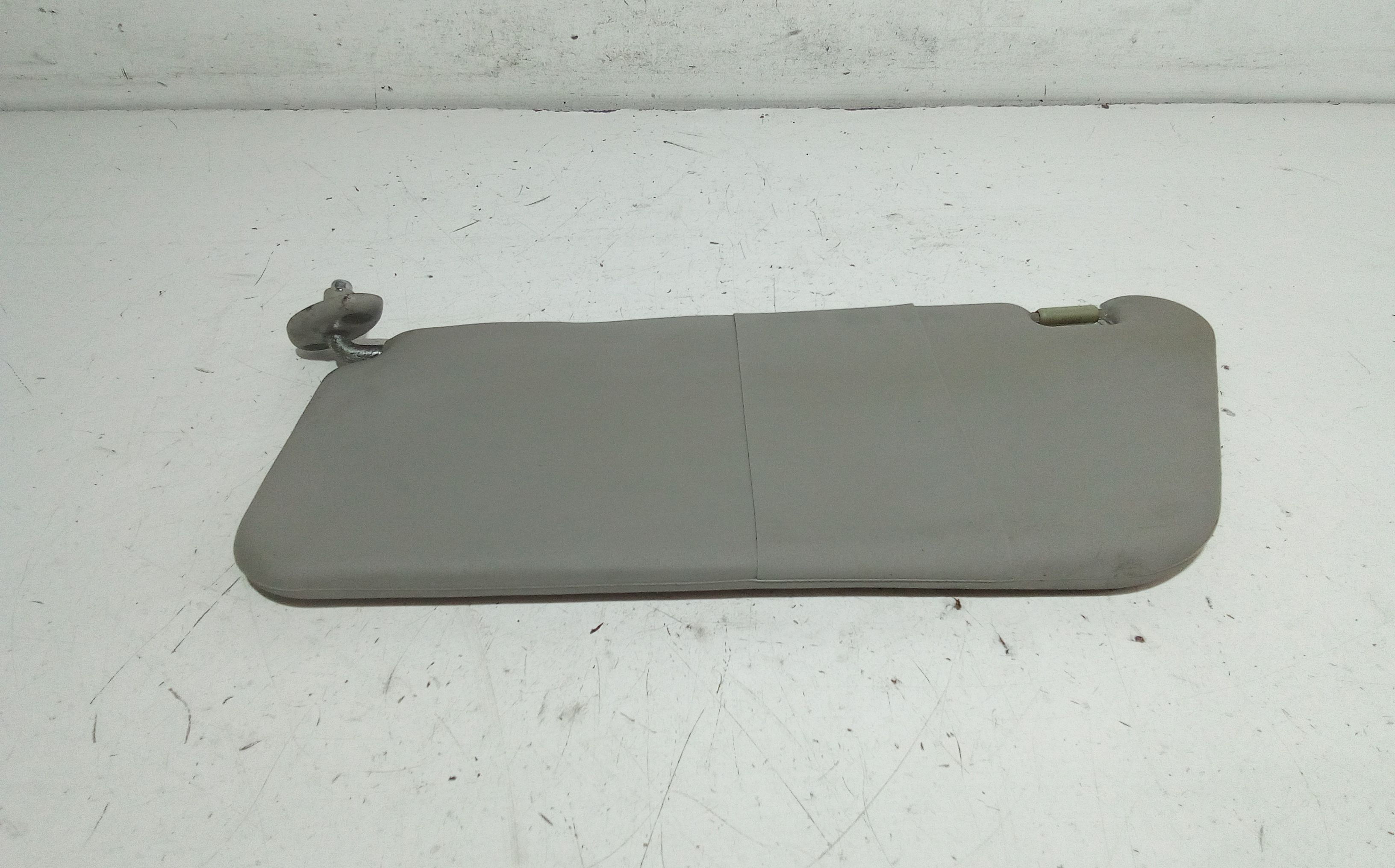 Aletta Parasole Parabrezza Sinistro 96279932 Usato