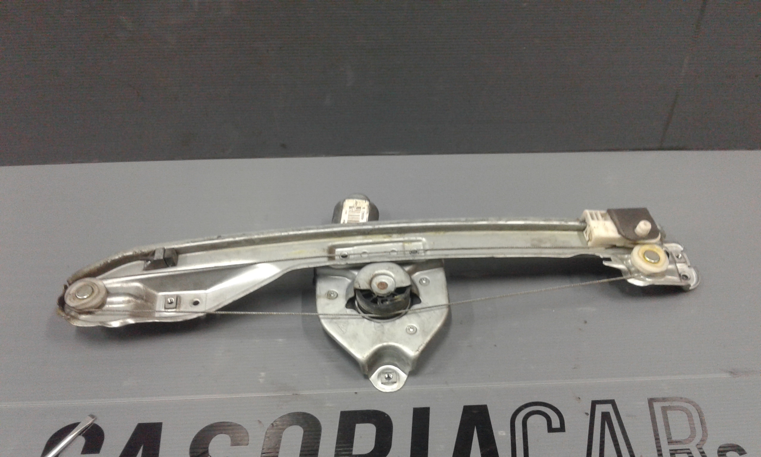 Alzacristallo Porta Post. Destro 8200291155 Usato