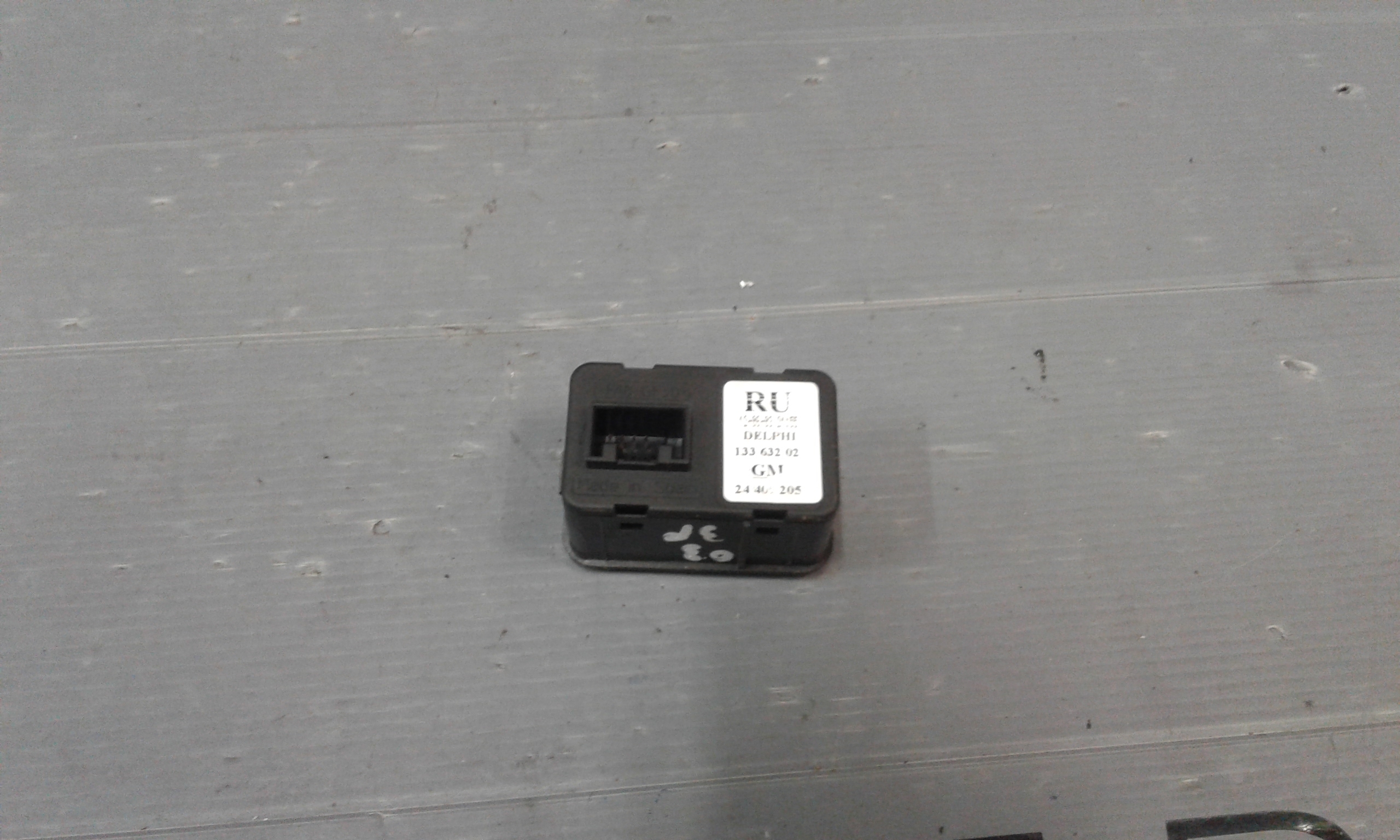 Interruttore Alzacristalli Porta Ant. Sinistro Usato