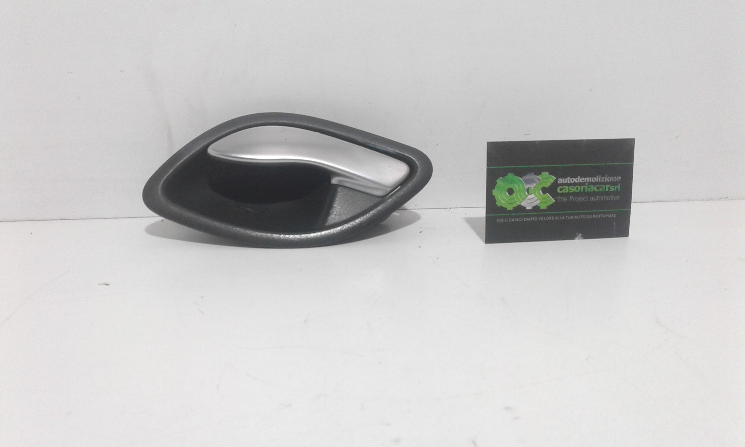 Maniglia Int. Apertura Porta Ant. Sinistro 8200000723 Usato