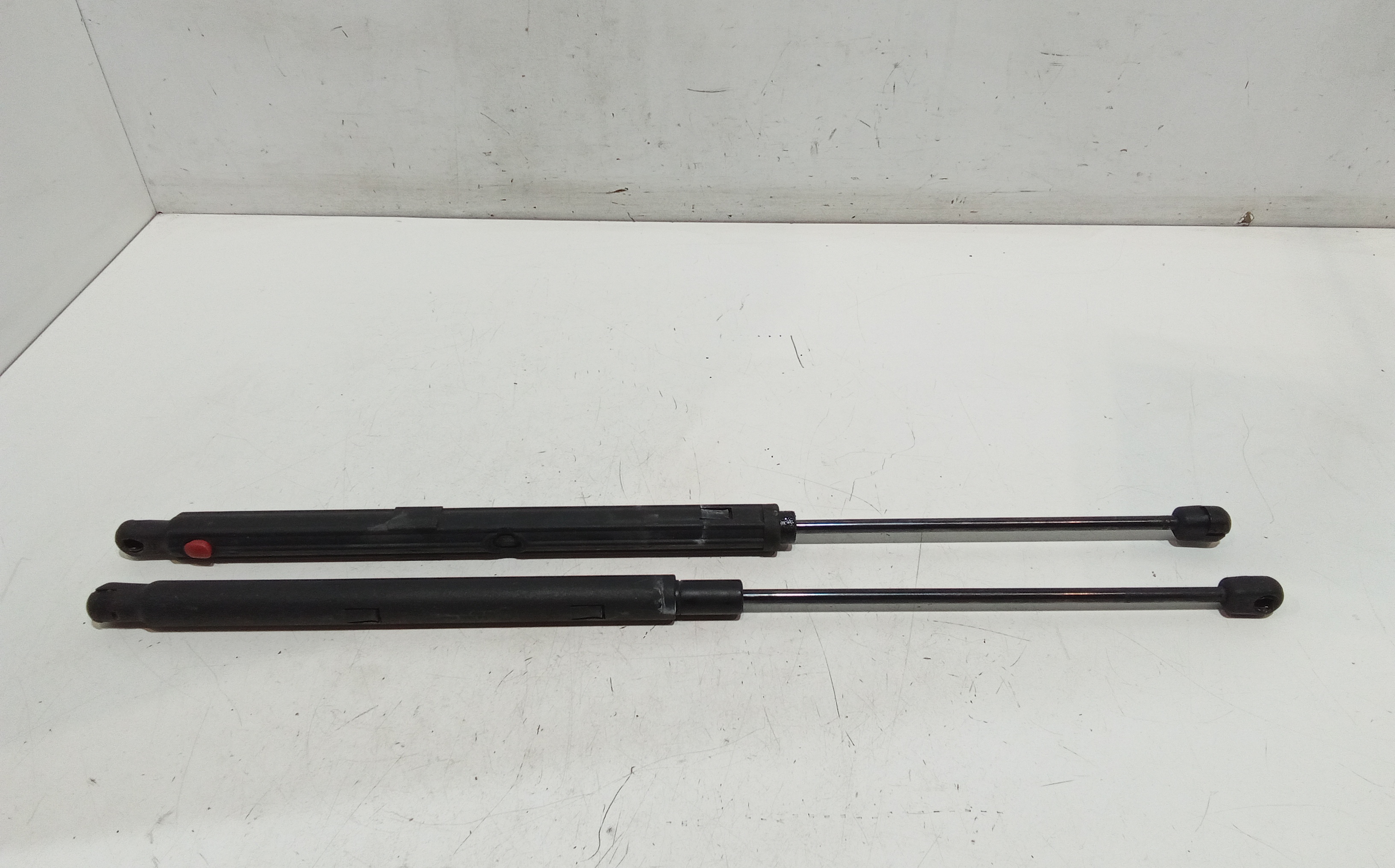 Cerniera Cofano Post. Destro Usato