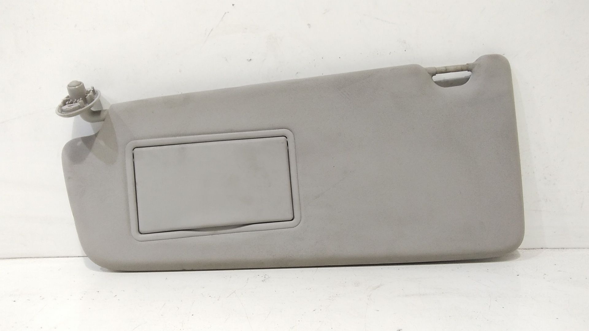 Aletta Parasole Parabrezza Sinistro 1599321 Usato