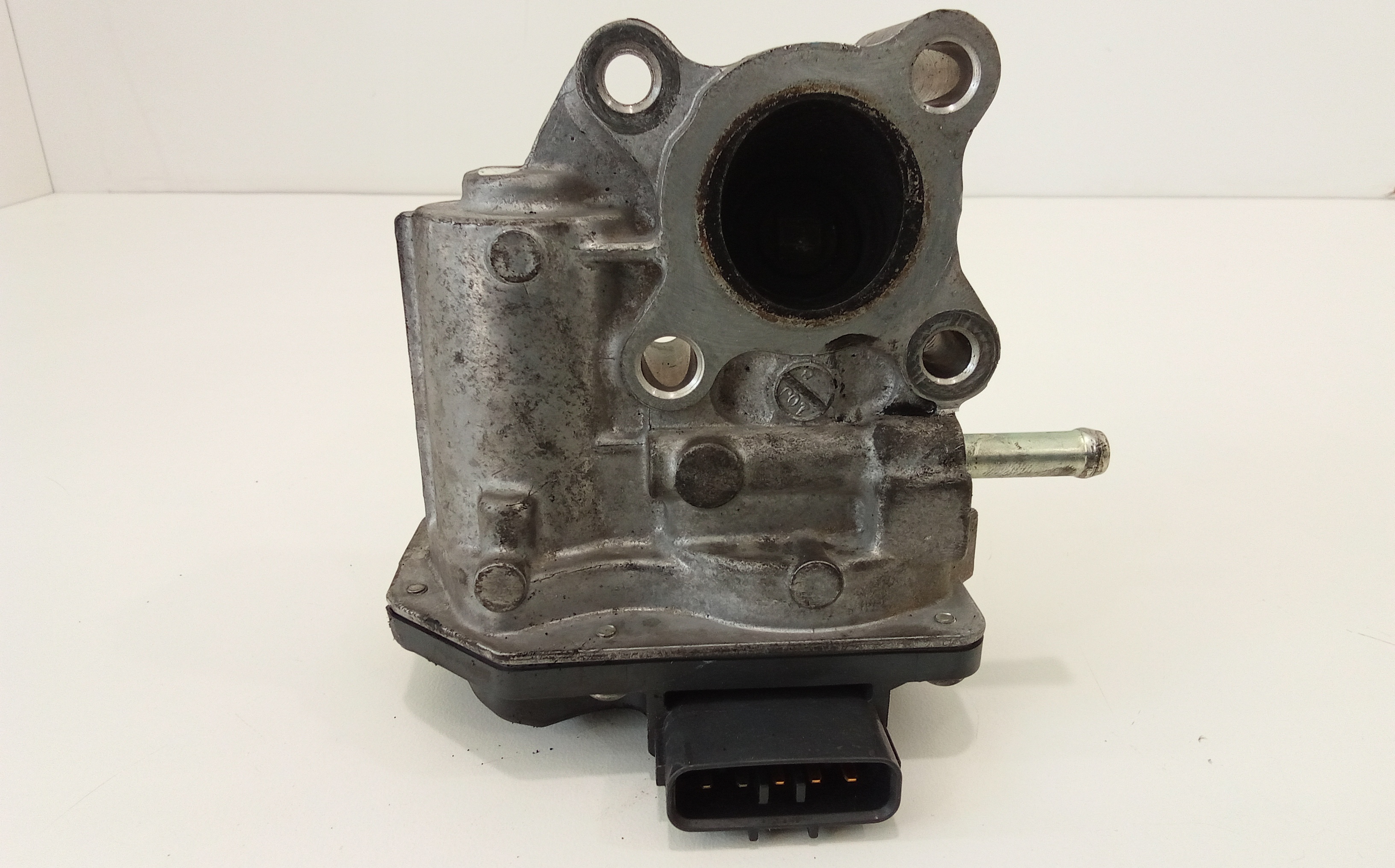 Corpo Farfallato 220300Q010 Usato