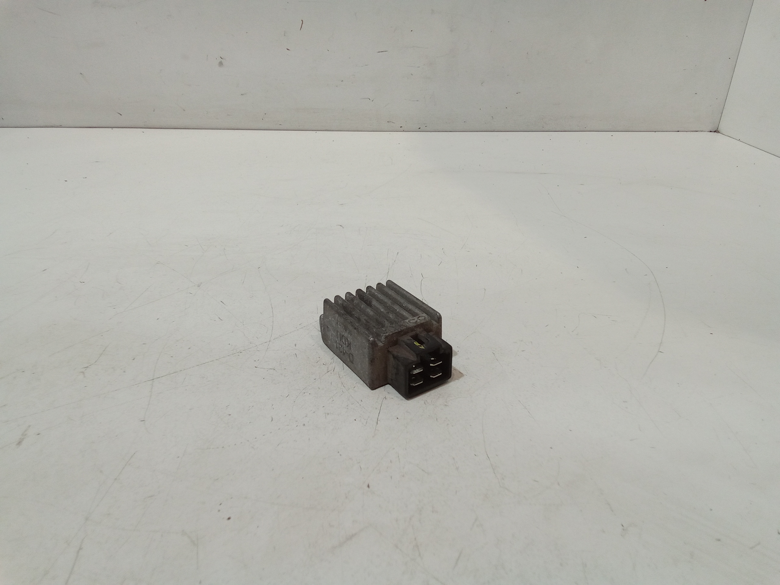 Regolatore Tensione Usato