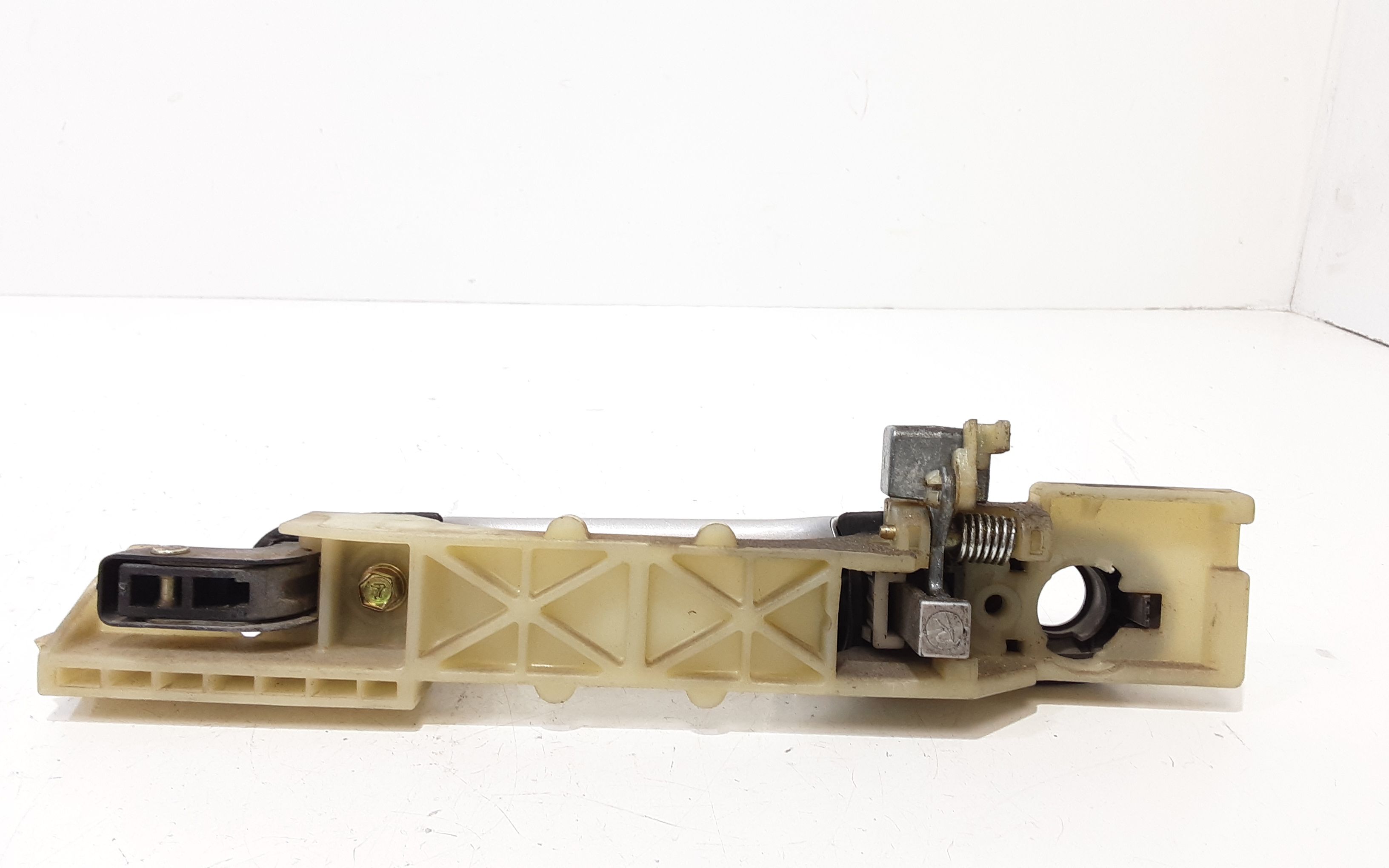 Maniglia Porta Ant. Destro 826602E000 Usato