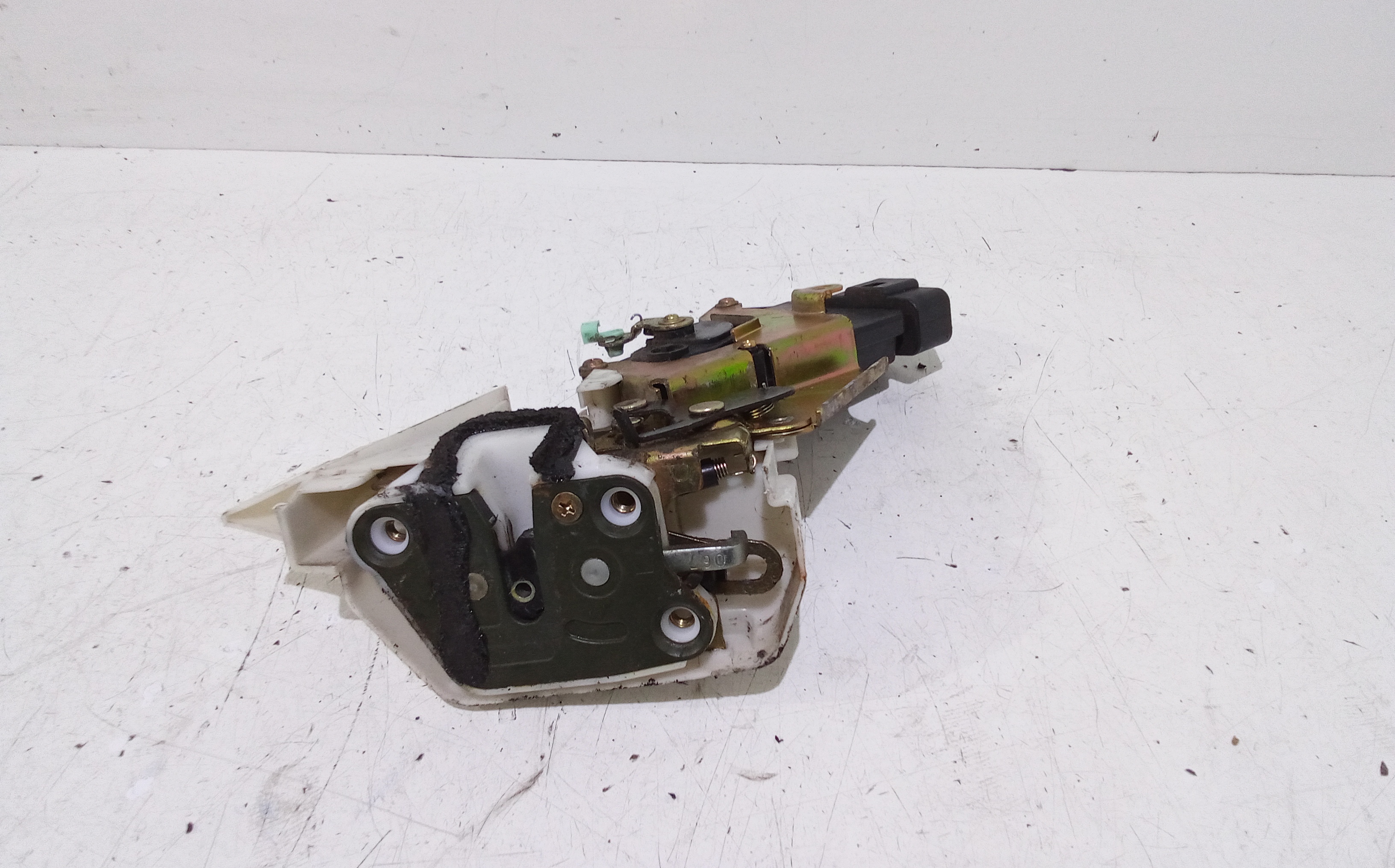 Serratura Porta Post. Sinistro 8230286G10000 Usato